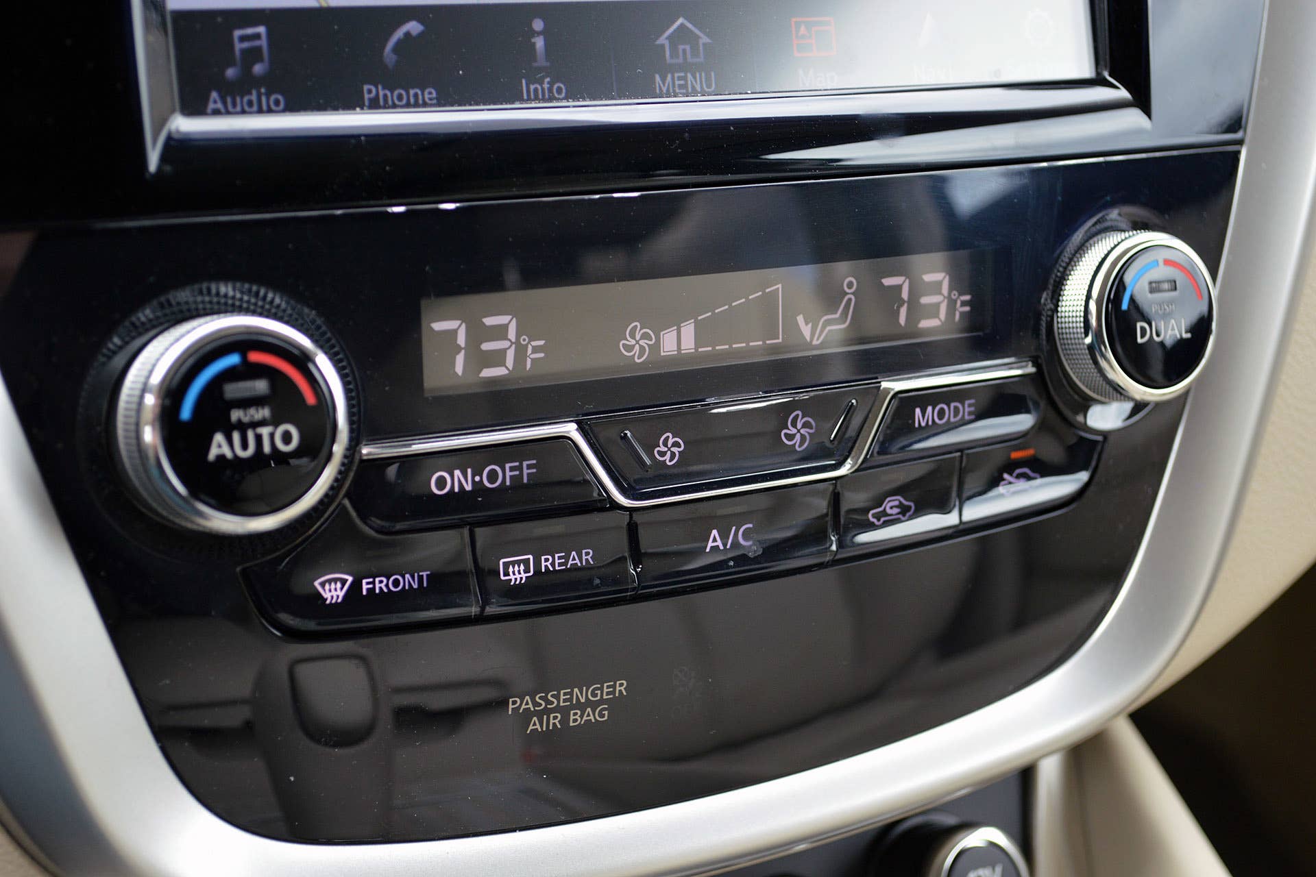 2015 Nissan Murano climate controls