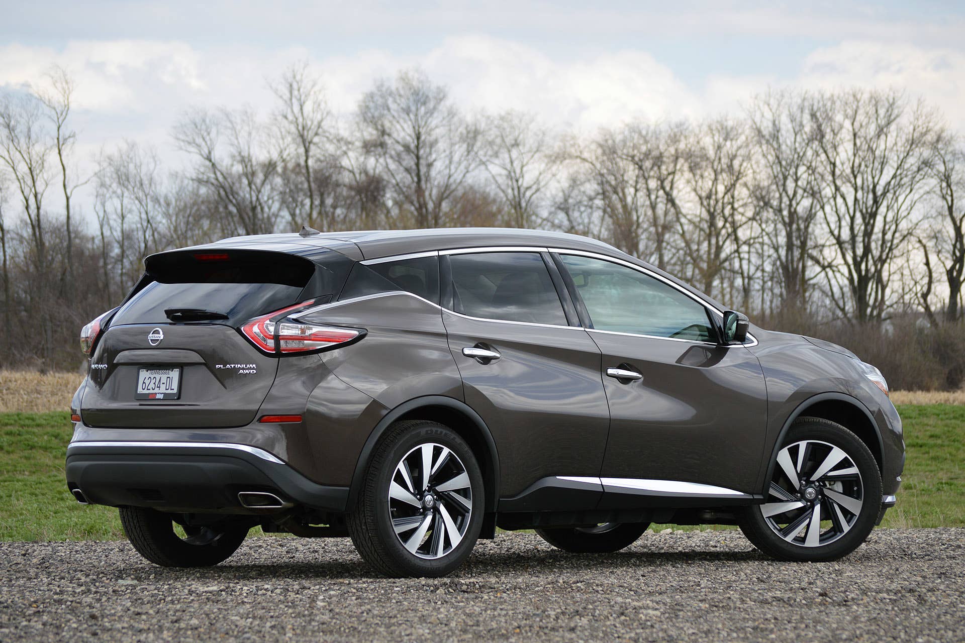 2015 Nissan Murano rear 3/4 view