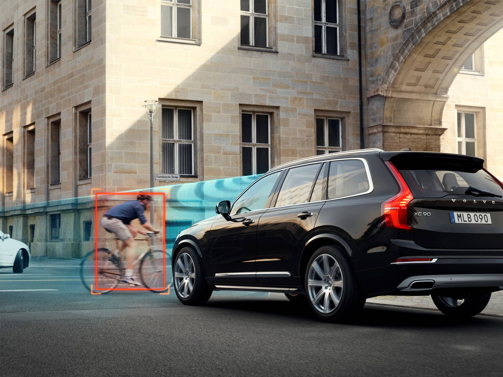 The City Safety system in the all-new Volvo XC90 features Cyclist detection with full auto brake, day and night.