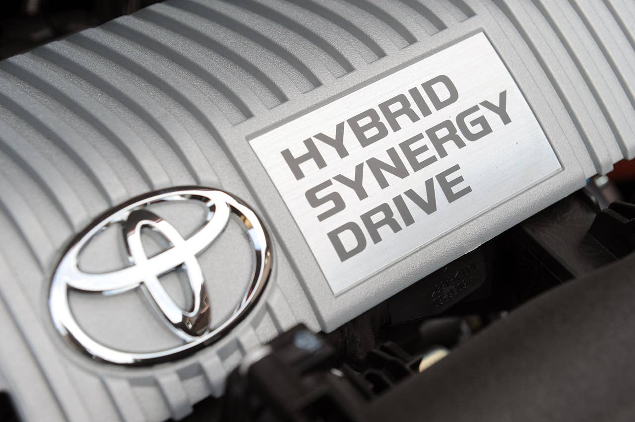 2012 Toyota Prius V engine detail