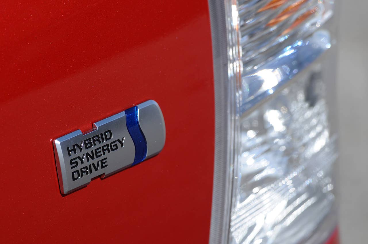 2012 Toyota Prius V badge