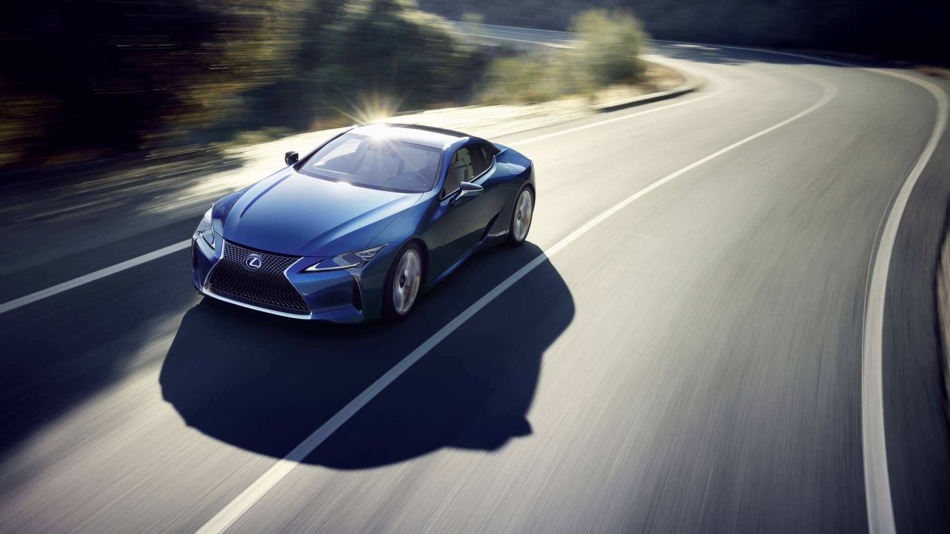 2018 Lexus LC 500h driving