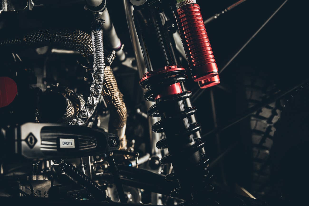 The Peugeot 2008 DKR for the 2016 Dakar Rally, shocks.