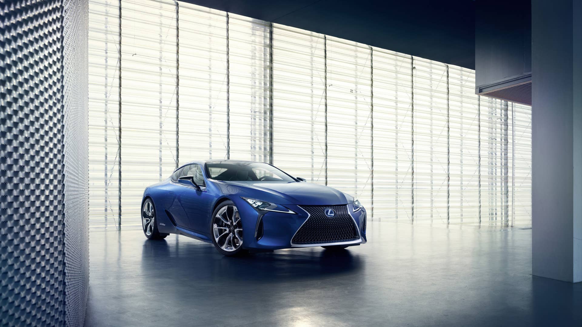 2018 Lexus LC 500h indoor front angle