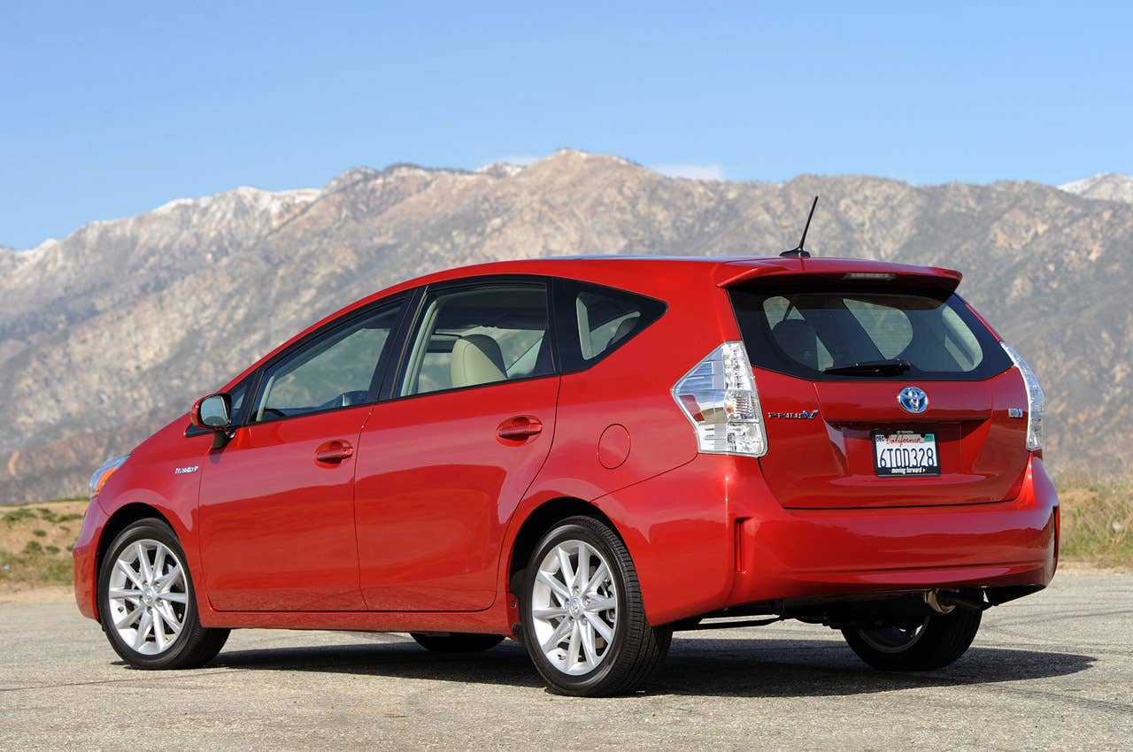 2012 Toyota Prius V rear 3/4 view