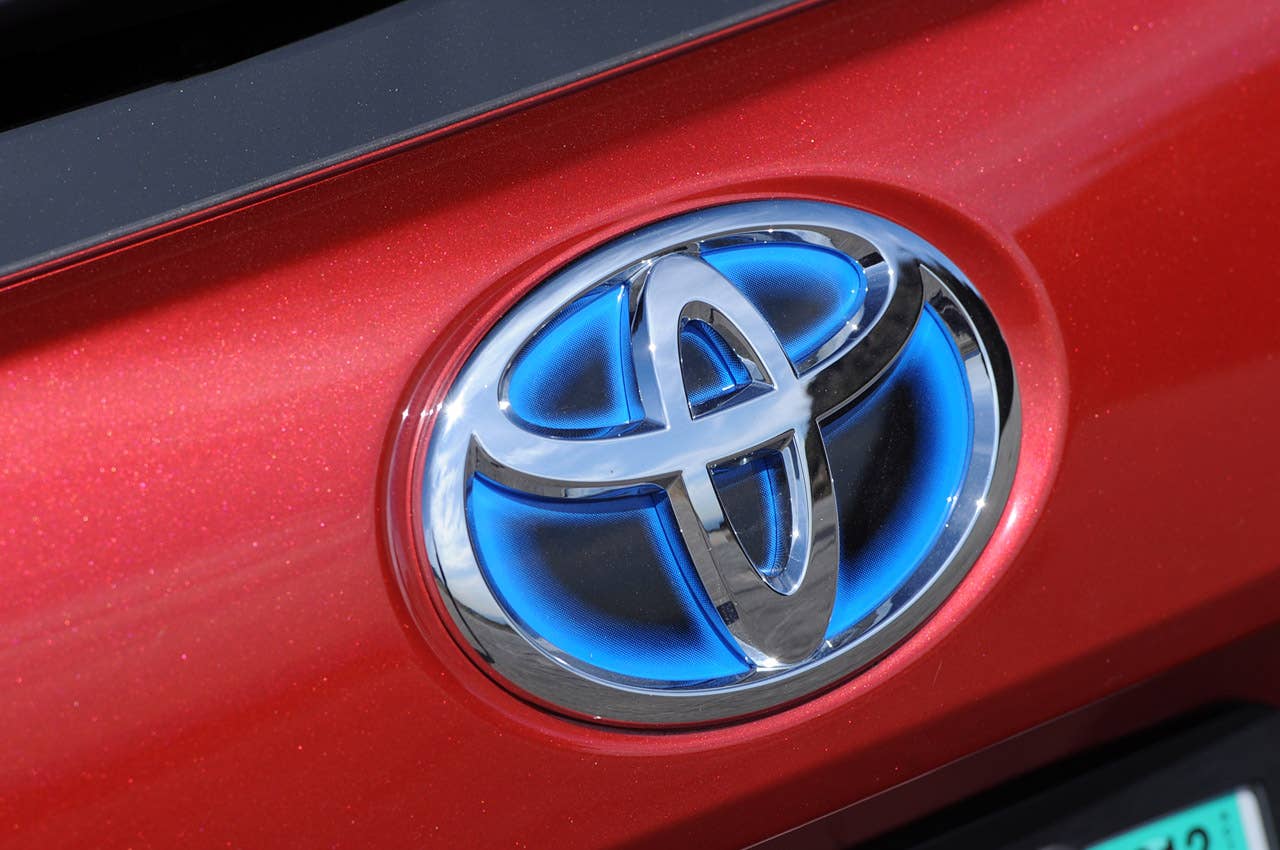 2012 Toyota Prius V logo