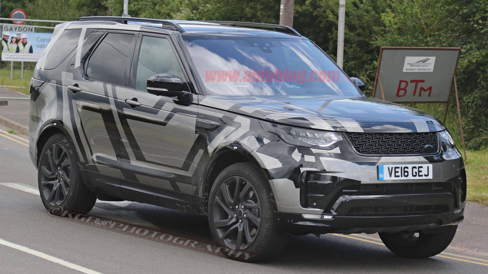 Land Rover Discovery spy photo