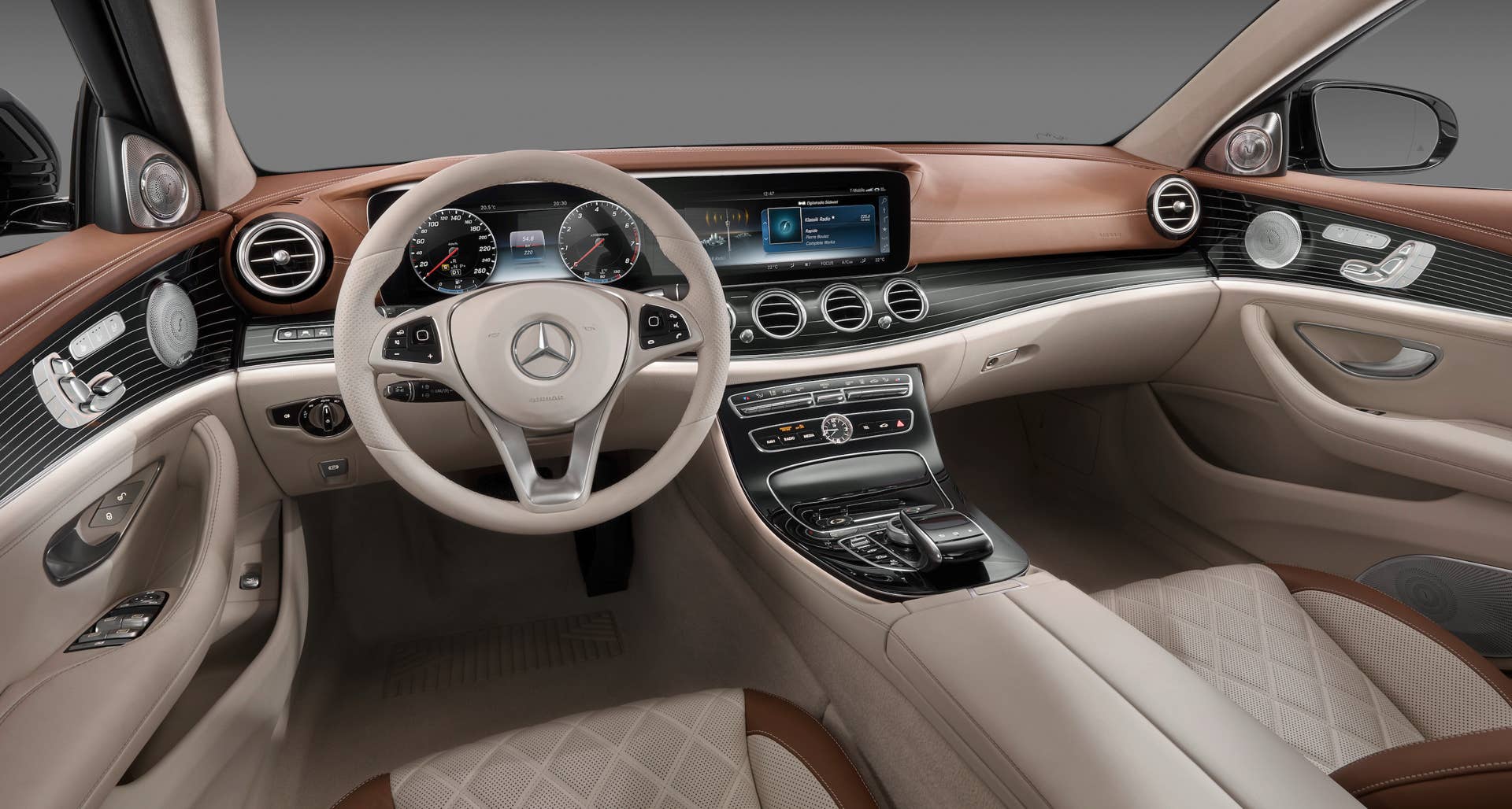 2017 Mercedes-Benz E-Class interior