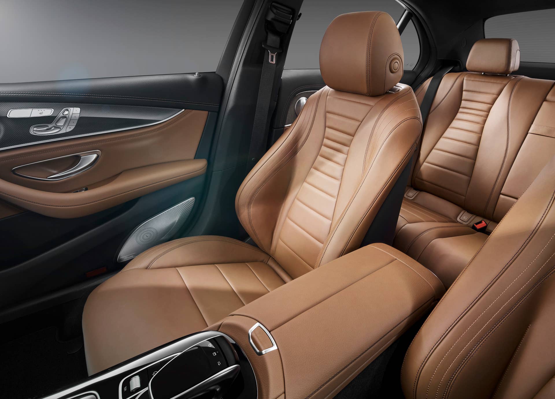 2017 Mercedes-Benz E-Class interior seat design