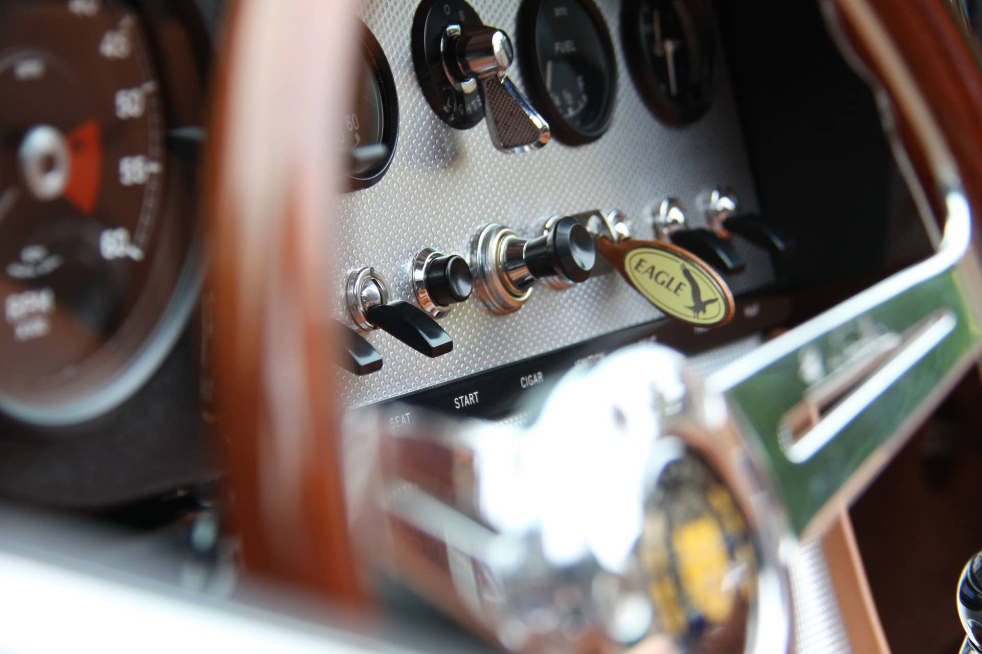 Eagle Spyder GT interior dashboard