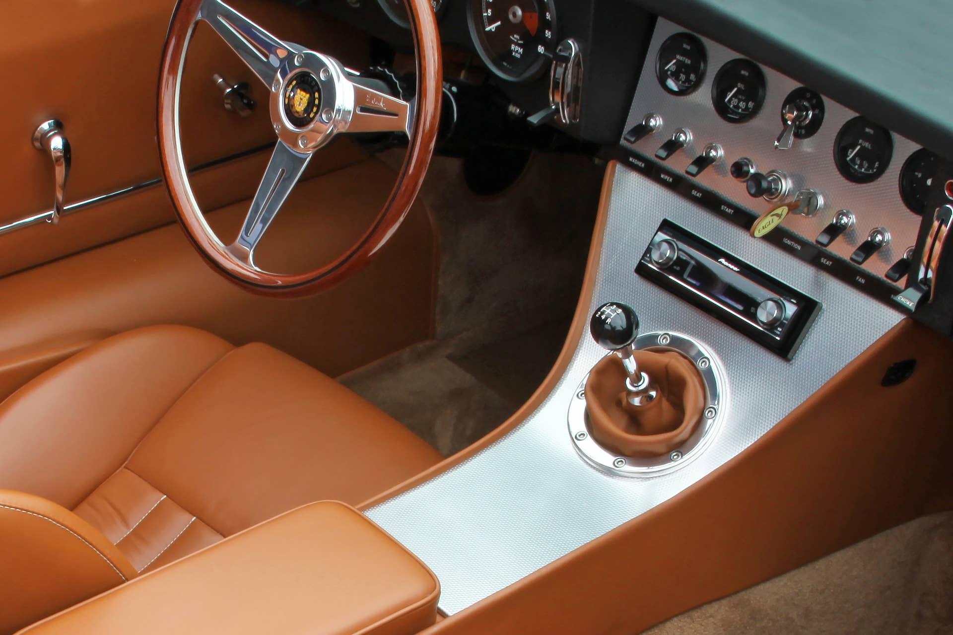 Eagle Spyder GT interior