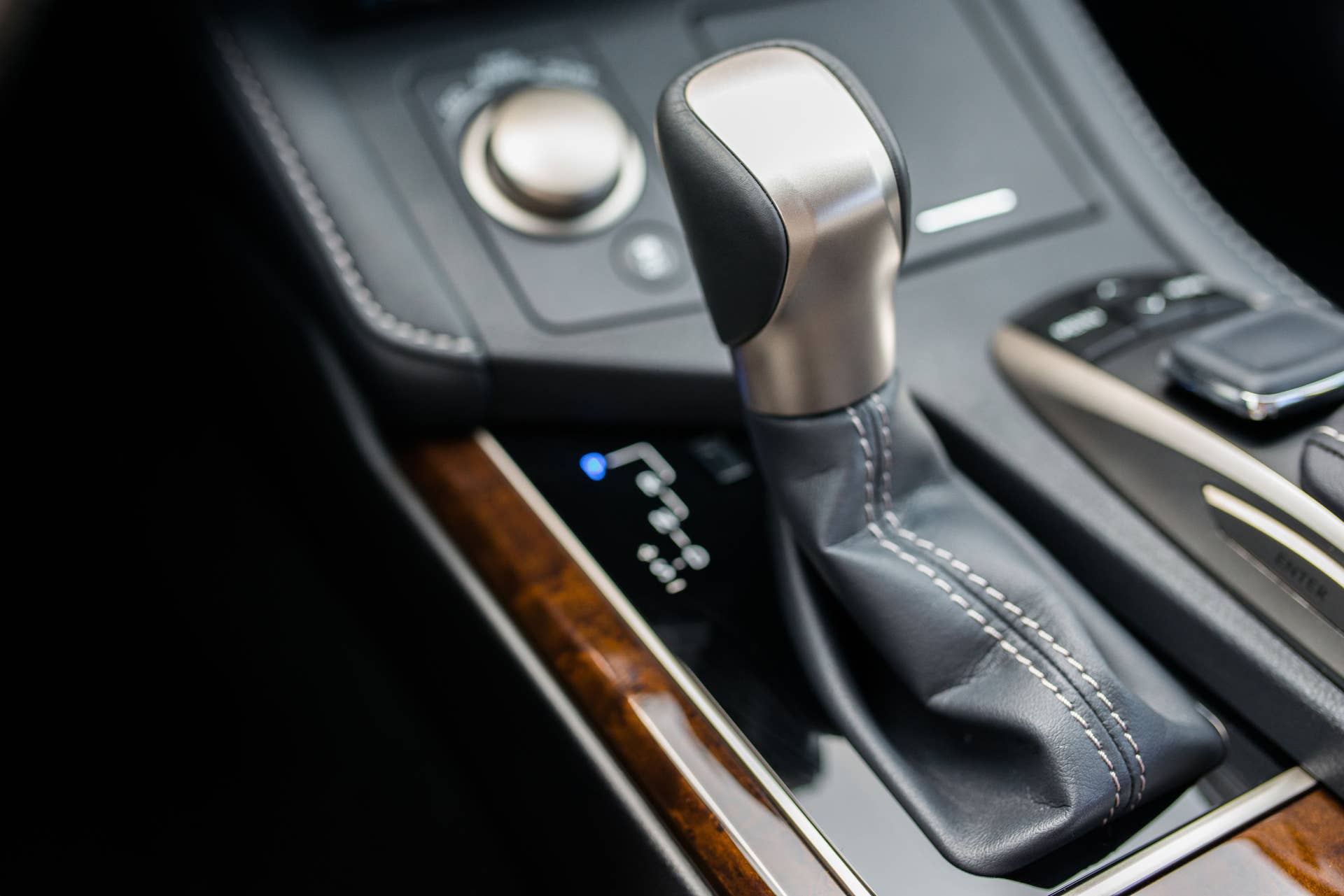 2016 lexus es350 gearshift