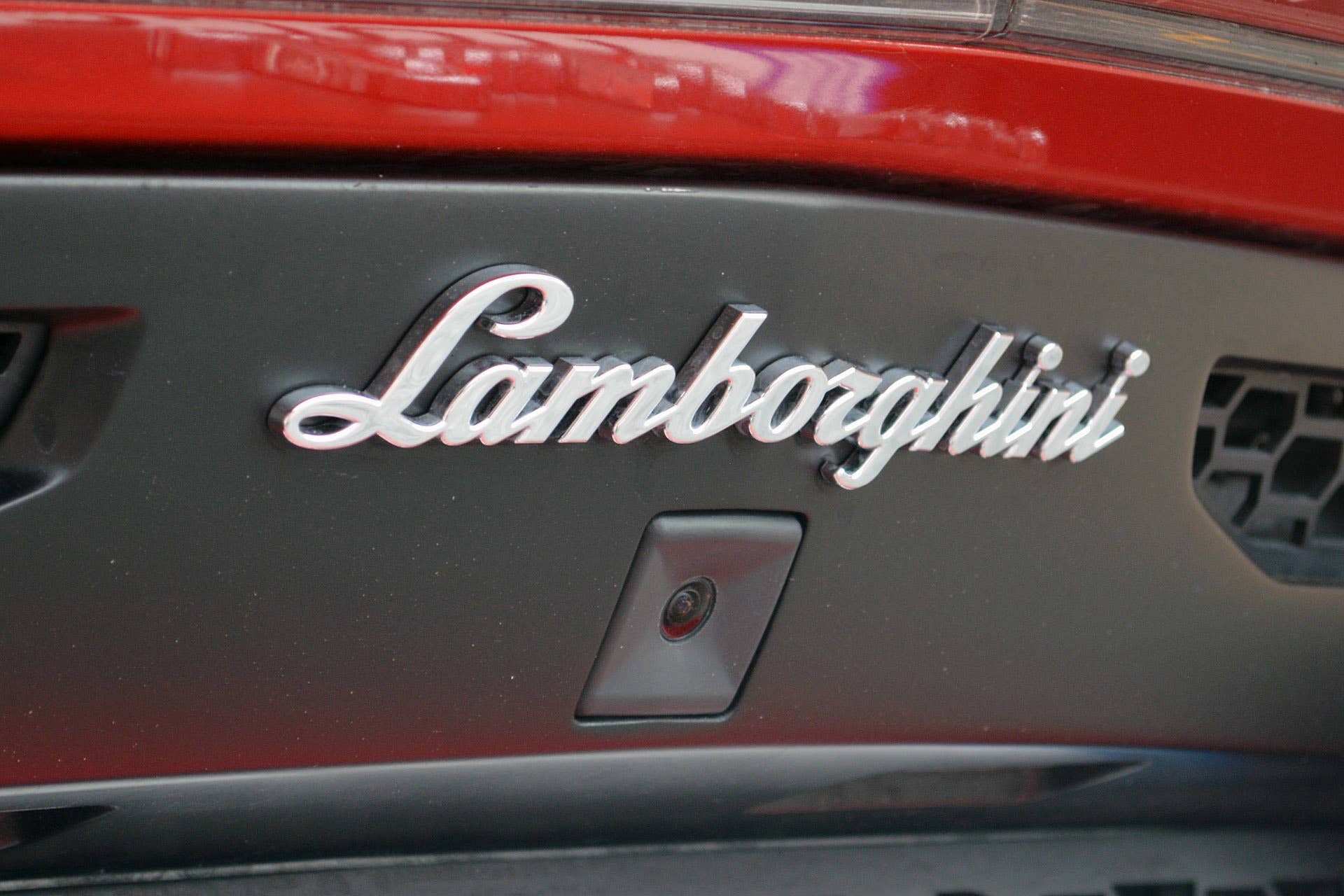2016 Lamborghini Aventador LP 750-4 Superveloce badge