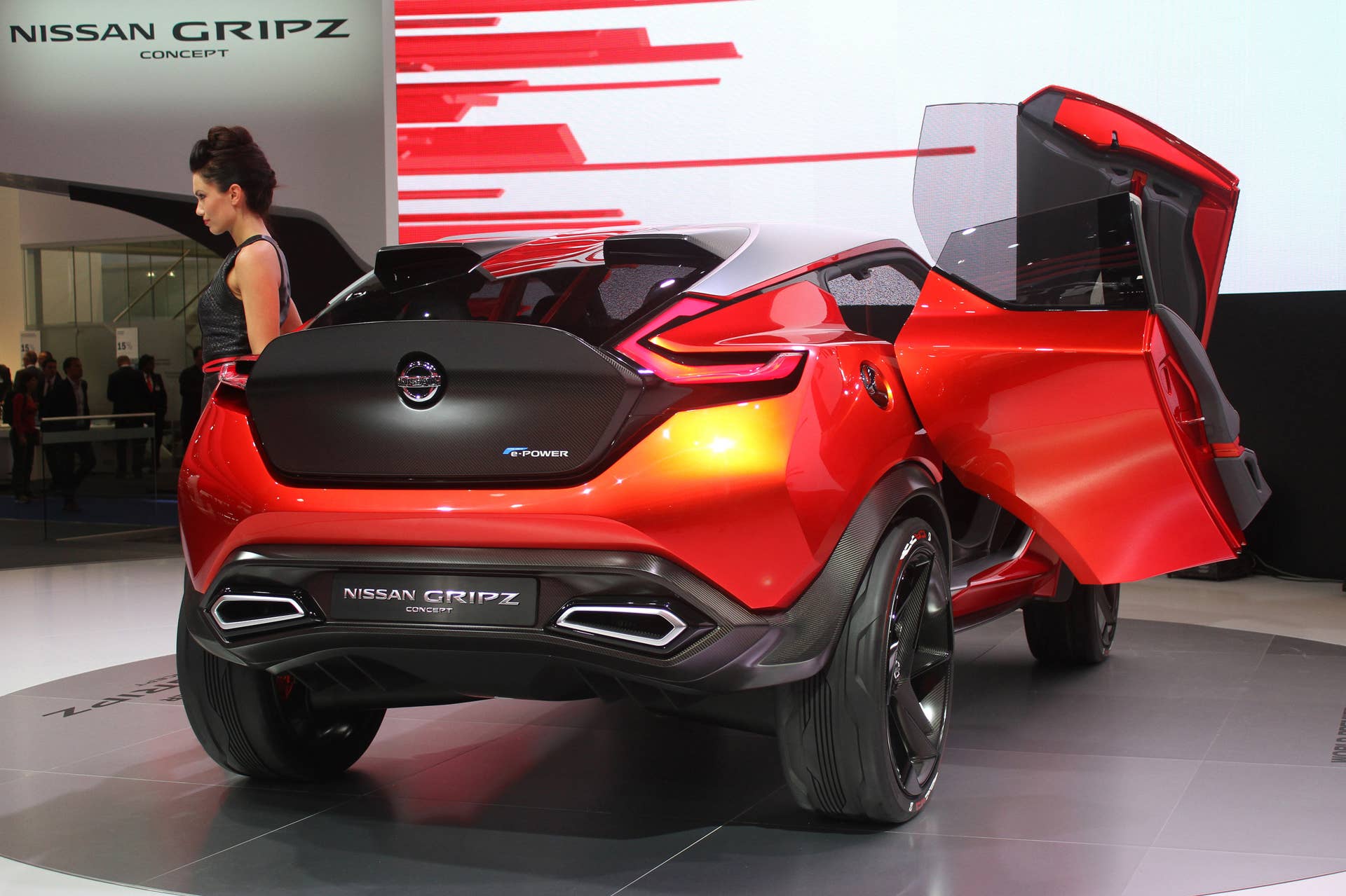 The Nissan Grips concept unveiled at the 2015 Frankfurt Motor Show, closer rear three-quarter view.