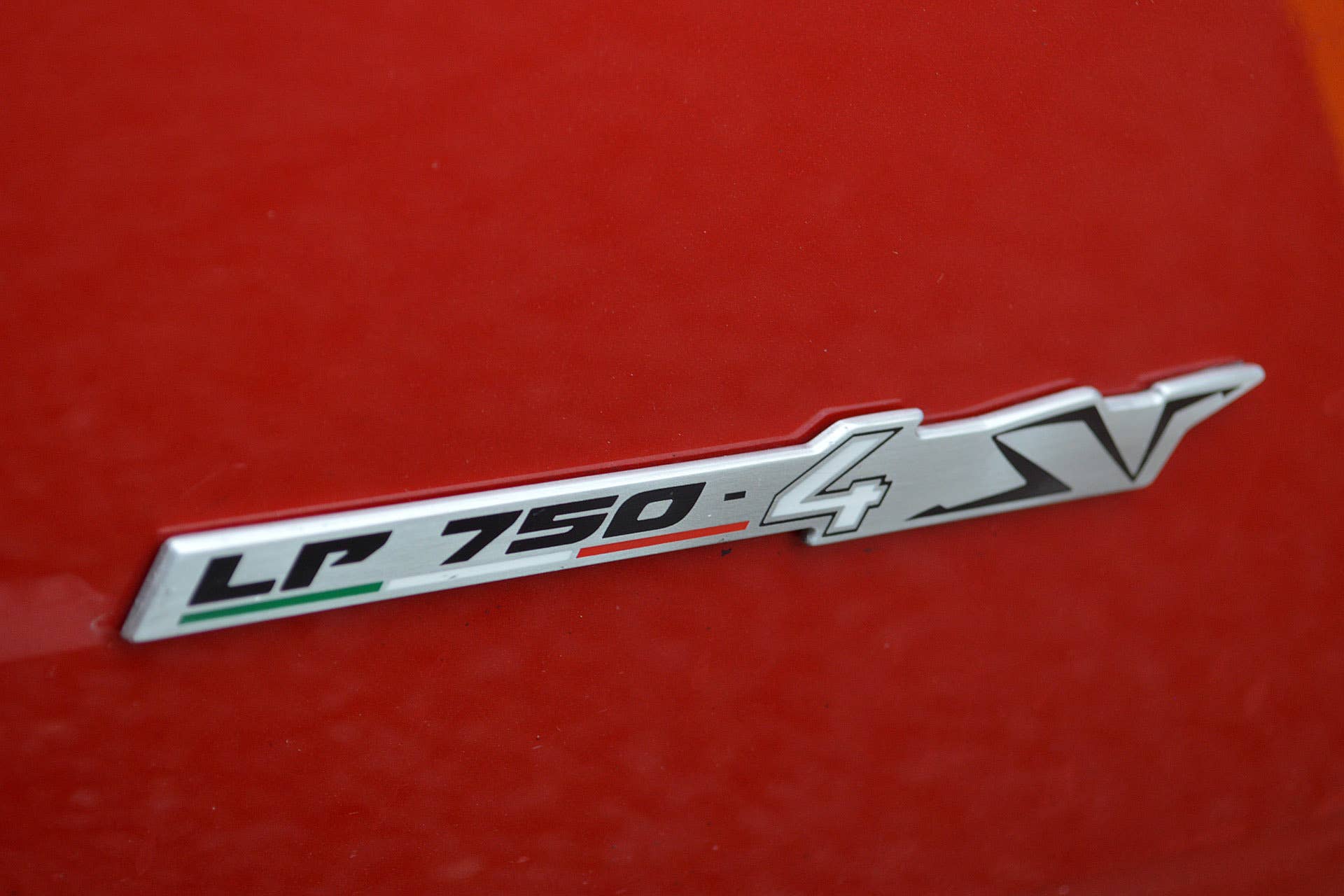 2016 Lamborghini Aventador LP 750-4 Superveloce badge