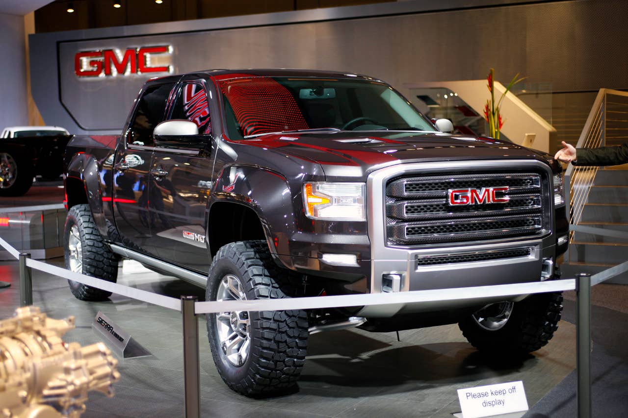 GMC Sierra All Terrain Concept front 3/4