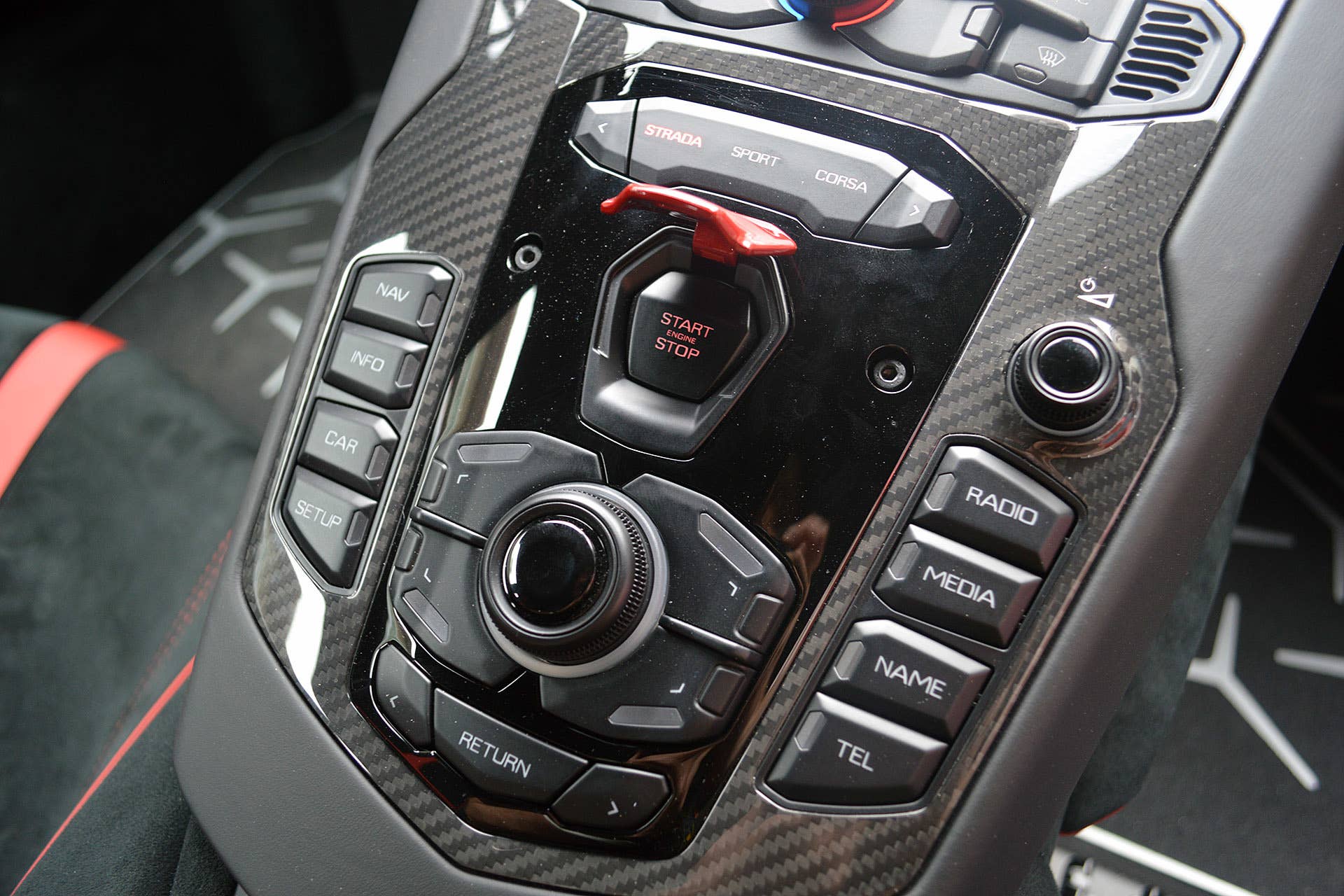 2016 Lamborghini Aventador LP 750-4 Superveloce instrument panel