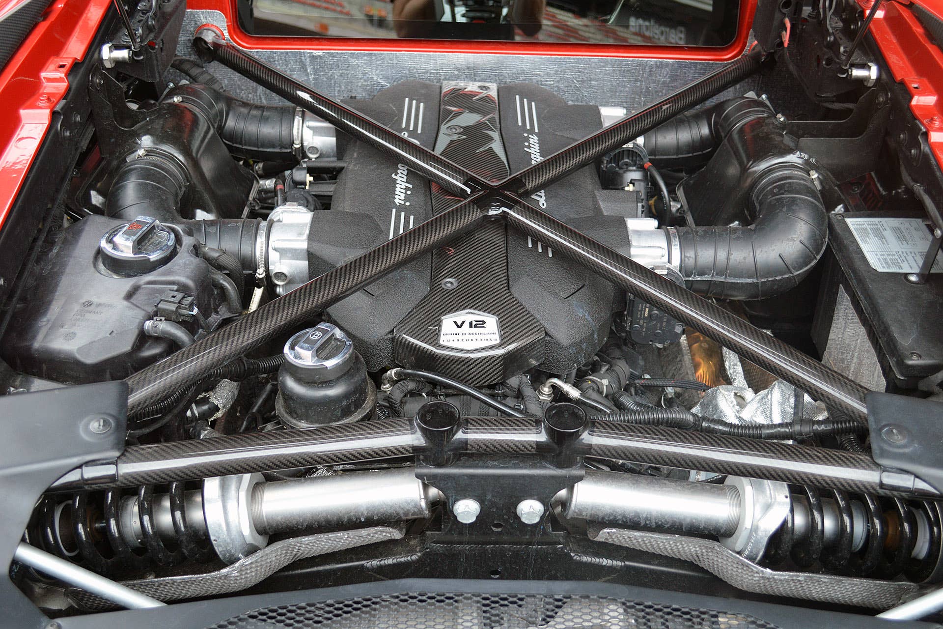 2016 Lamborghini Aventador LP 750-4 Superveloce engine