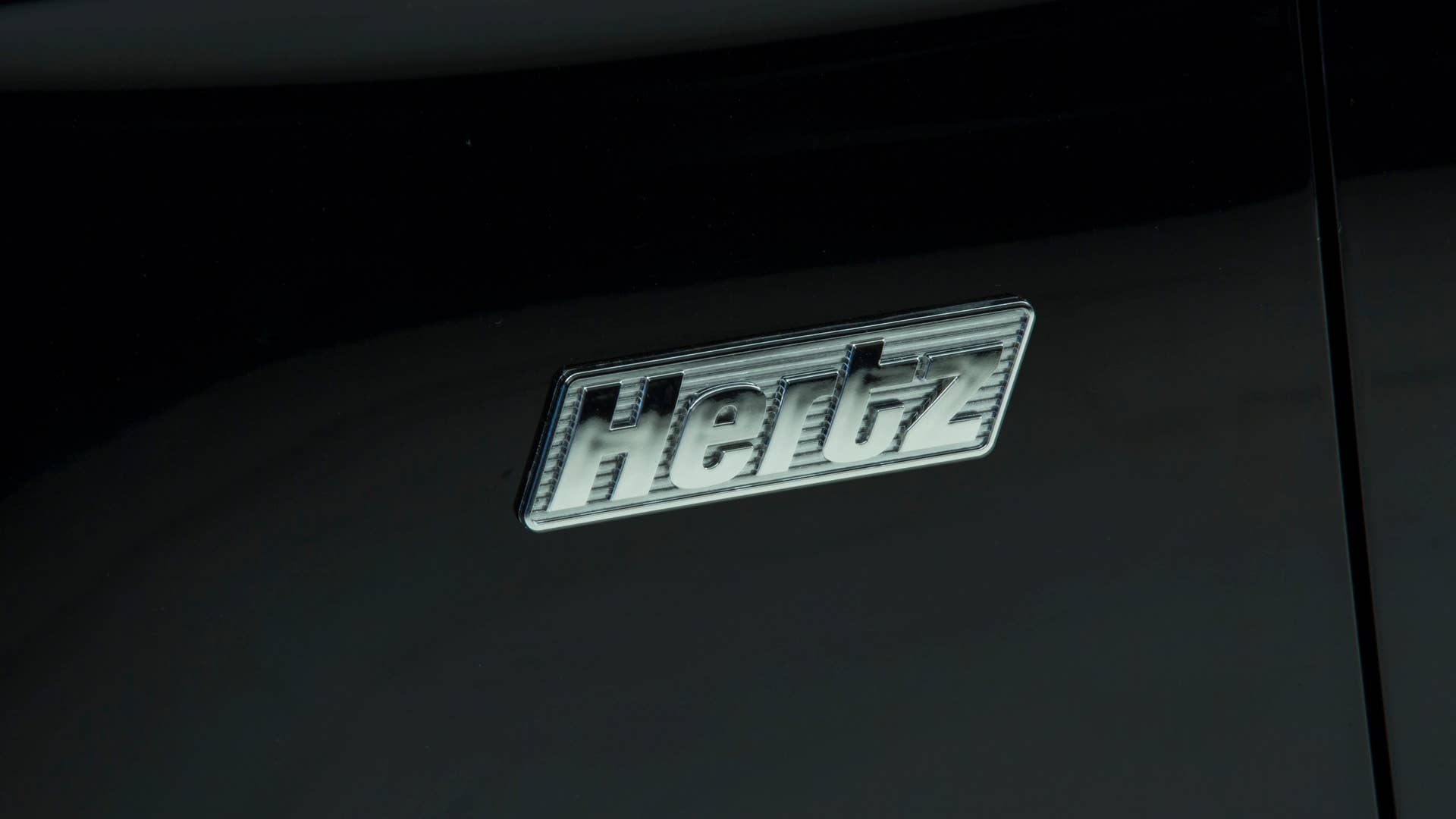 2016 ford shelby gt-h hertz logo