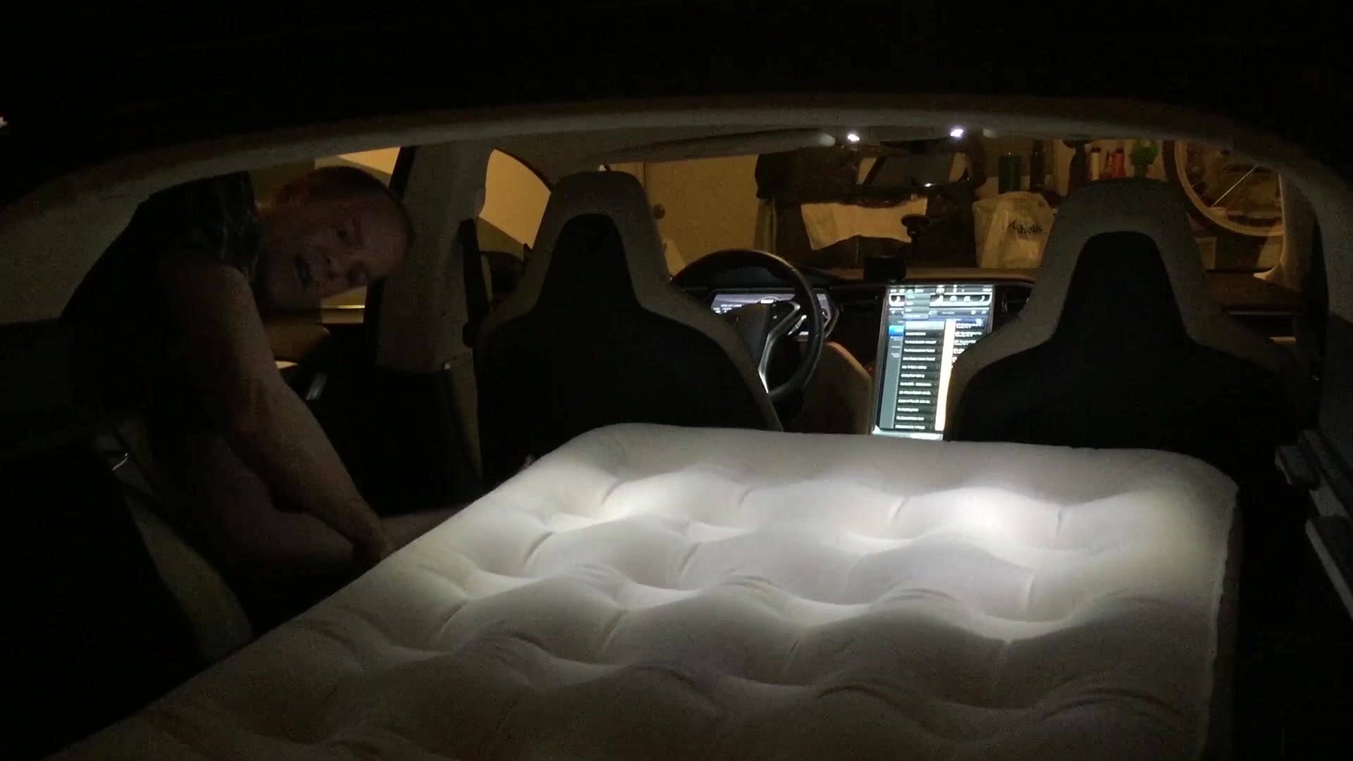 Tesla Model S Hotel | On Location