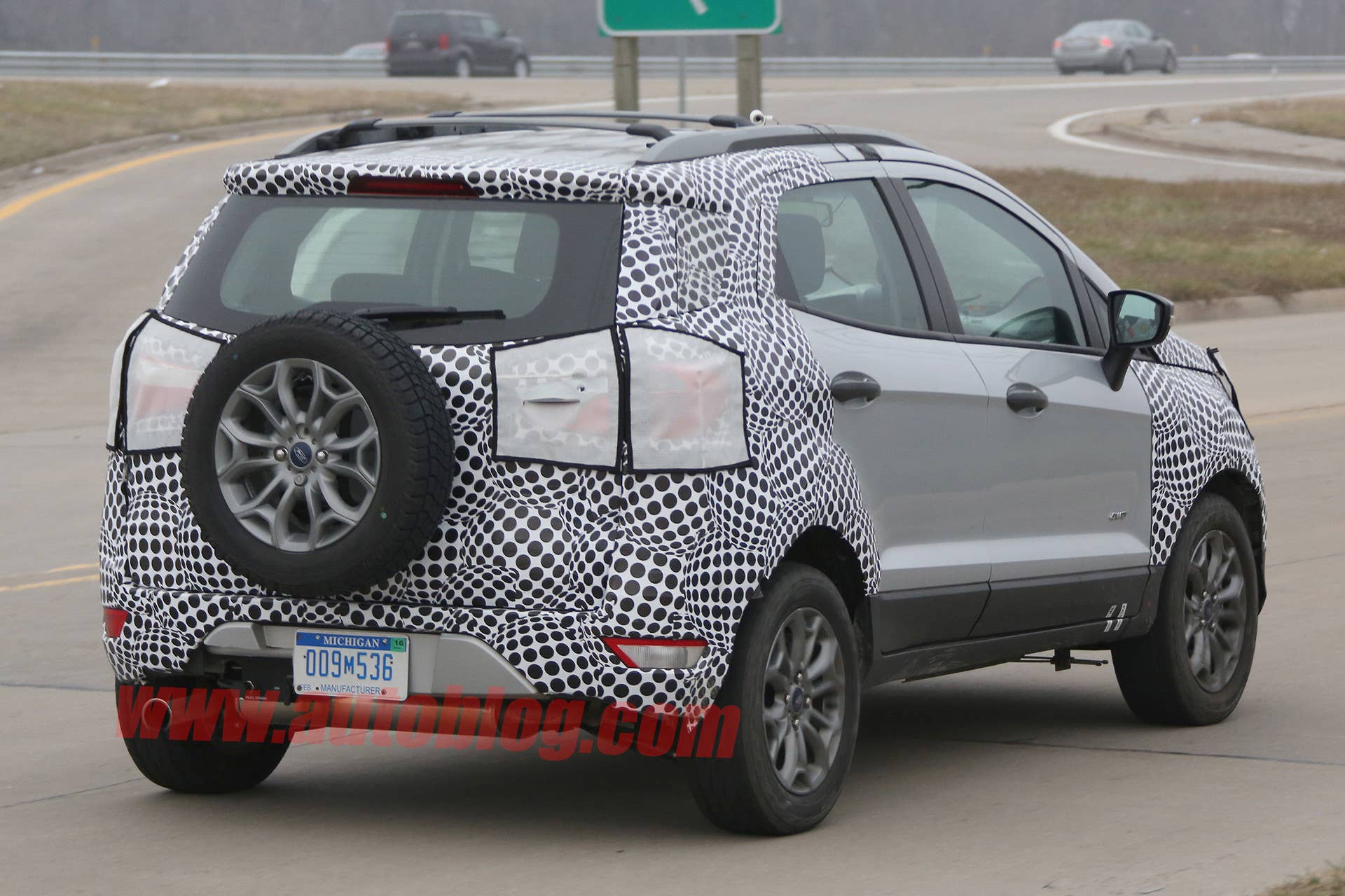 ford ecosport testing freeway camouflage