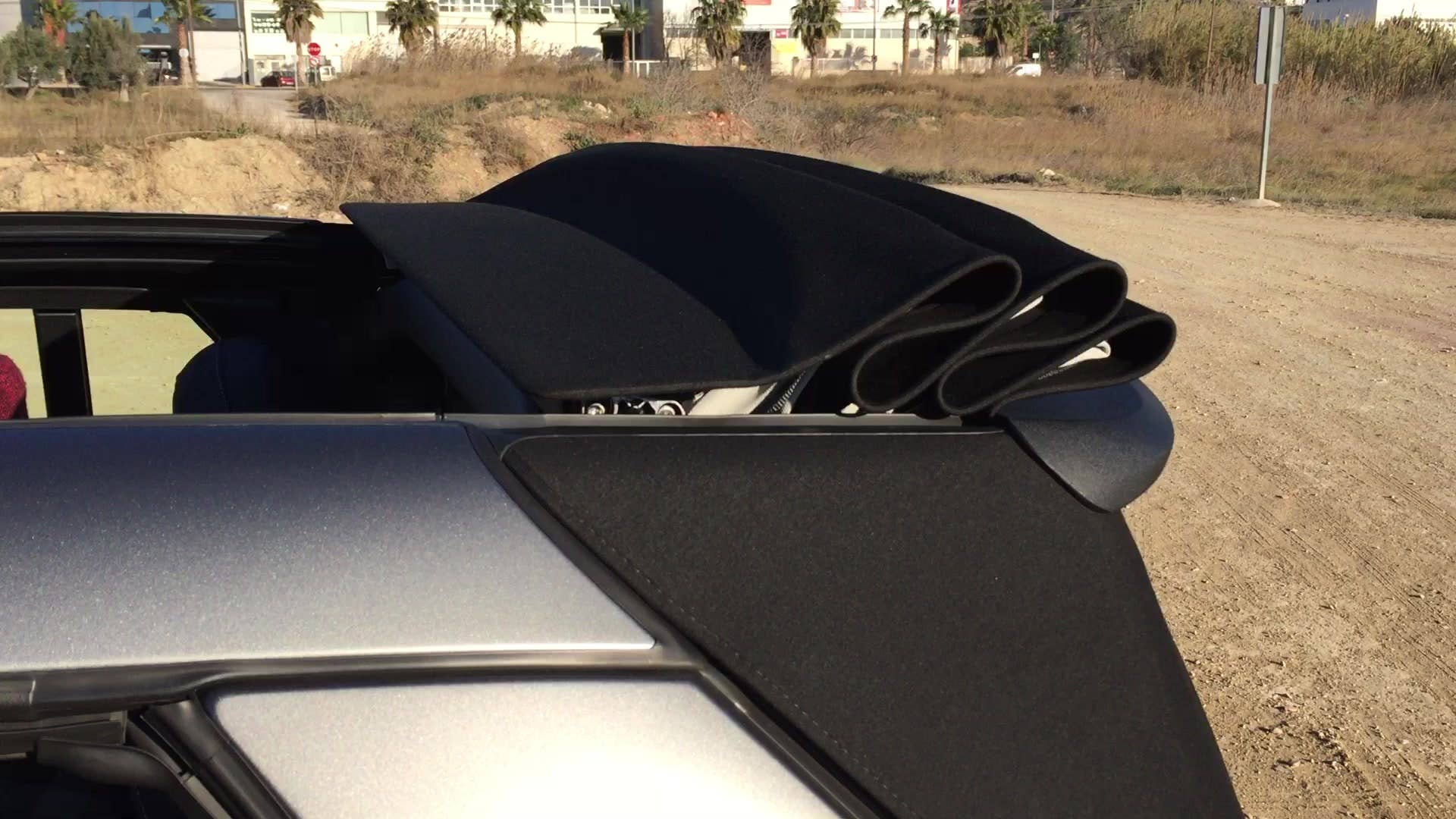 2017 Smart ForTwo Cabriolet Roof Operation | Autoblog Short Cuts