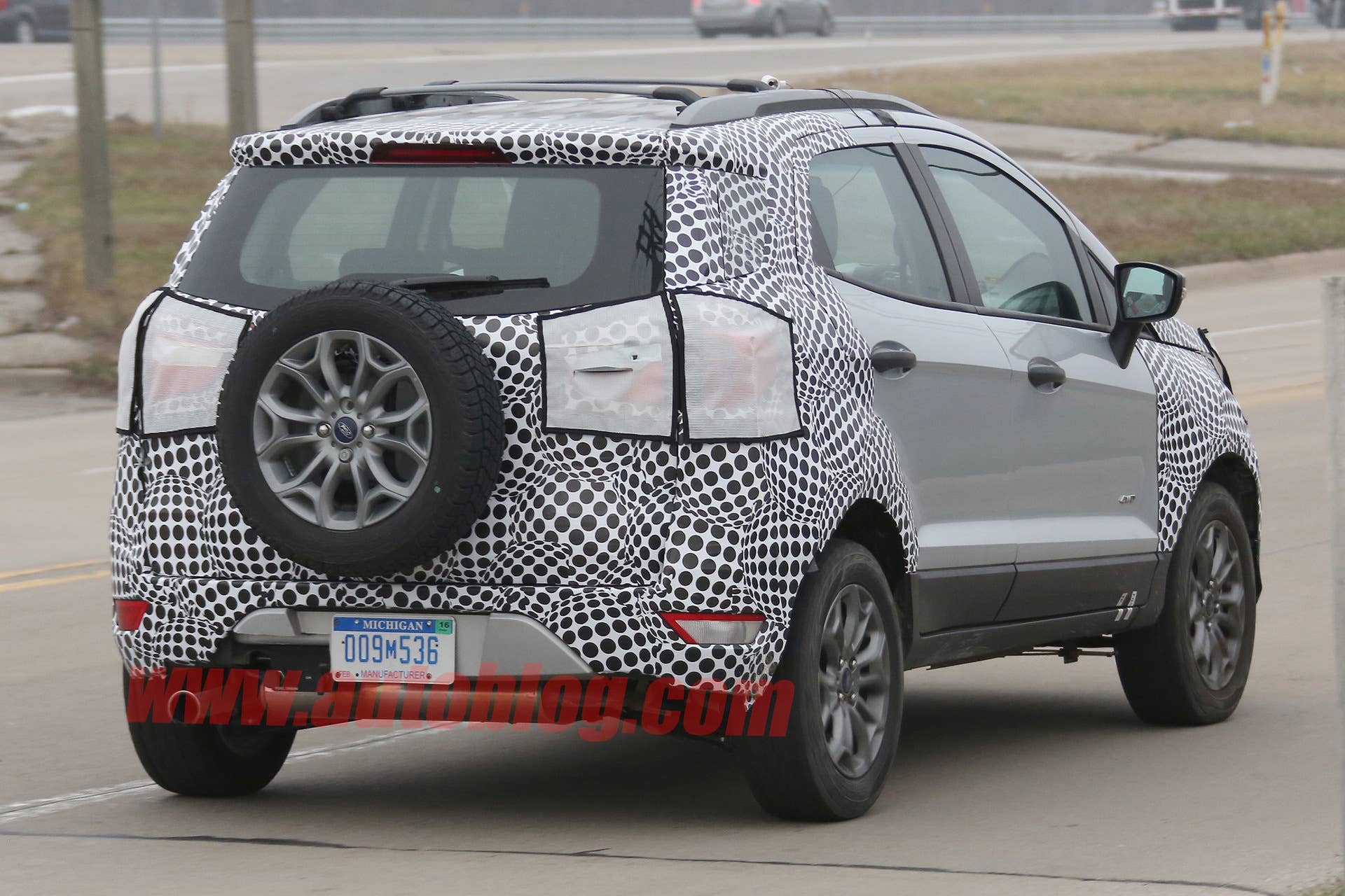 spy shots ford ecosport camouflage