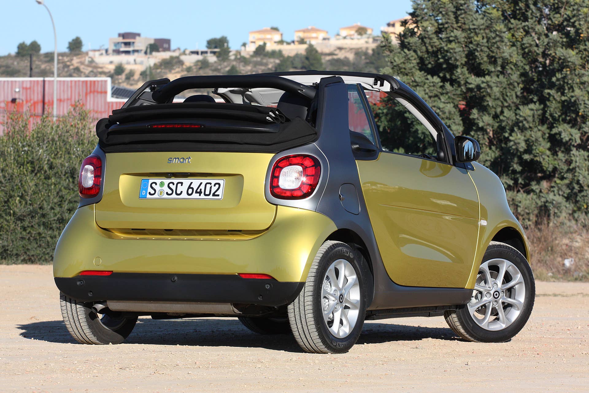 2017 Smart ForTwo Cabriolet rear 3/4 view