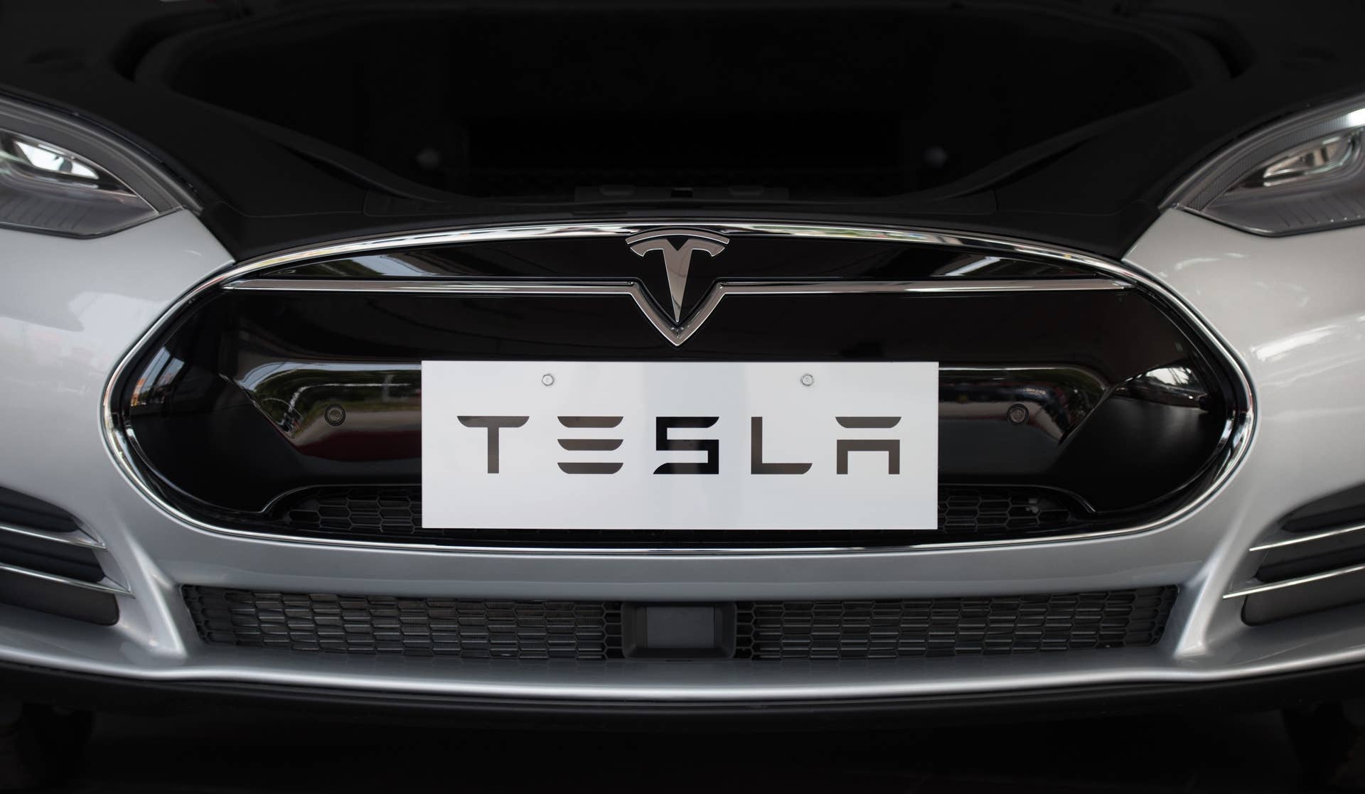 CHINA-AUTO-SHOW-ENVIRONMENT-TESLA