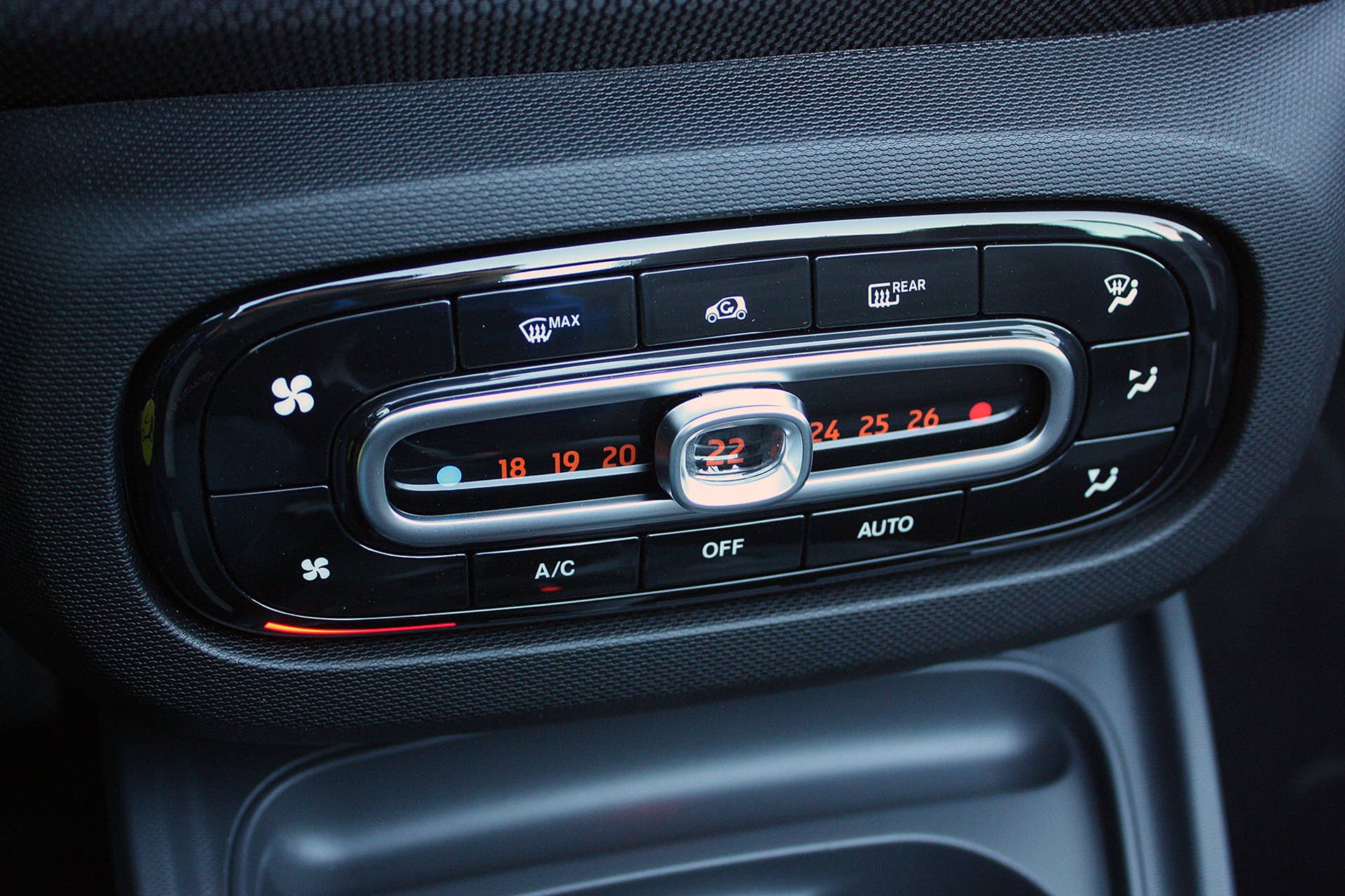 2017 Smart ForTwo Cabriolet climate controls