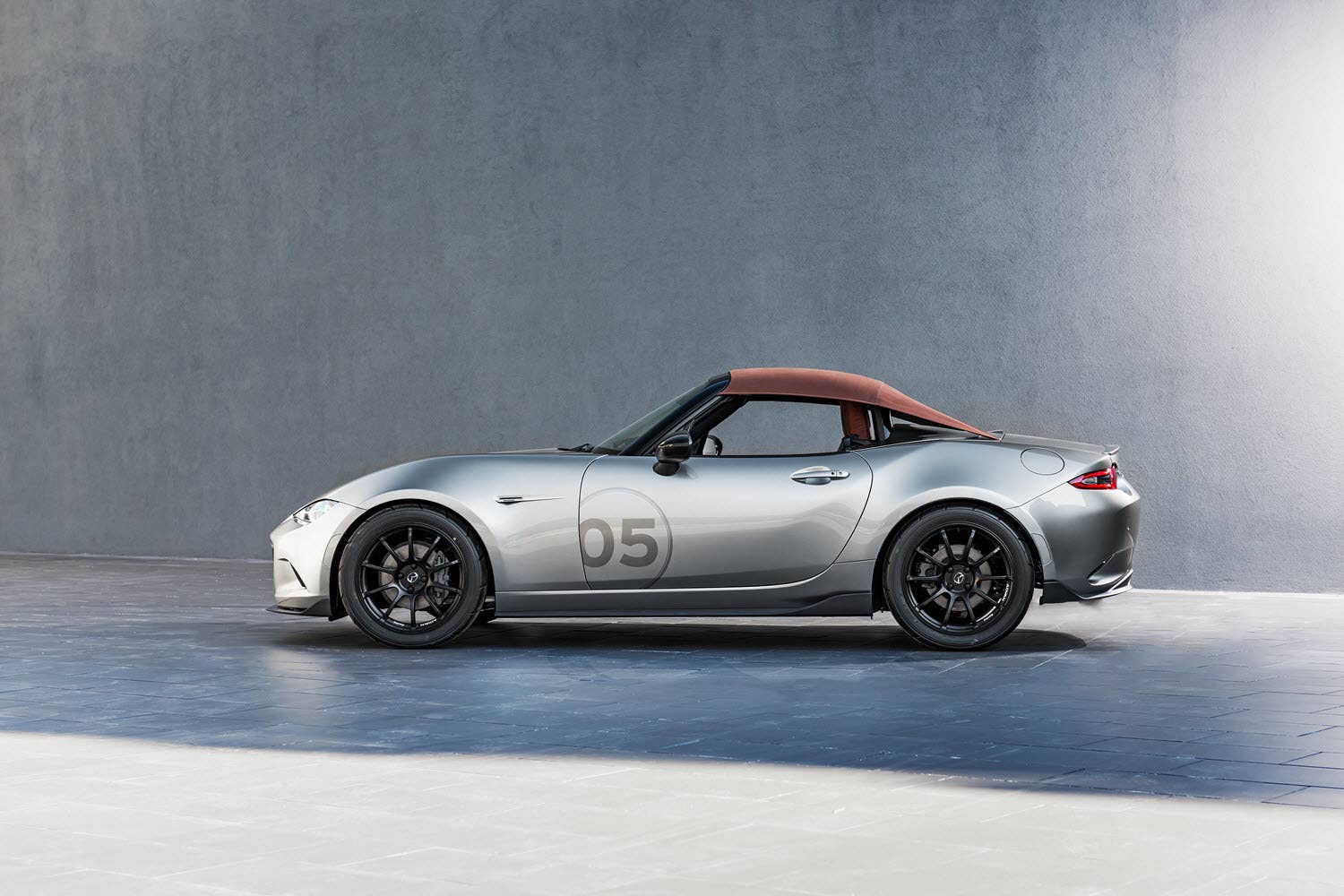 Mazda MX-5 Spyder concept profile