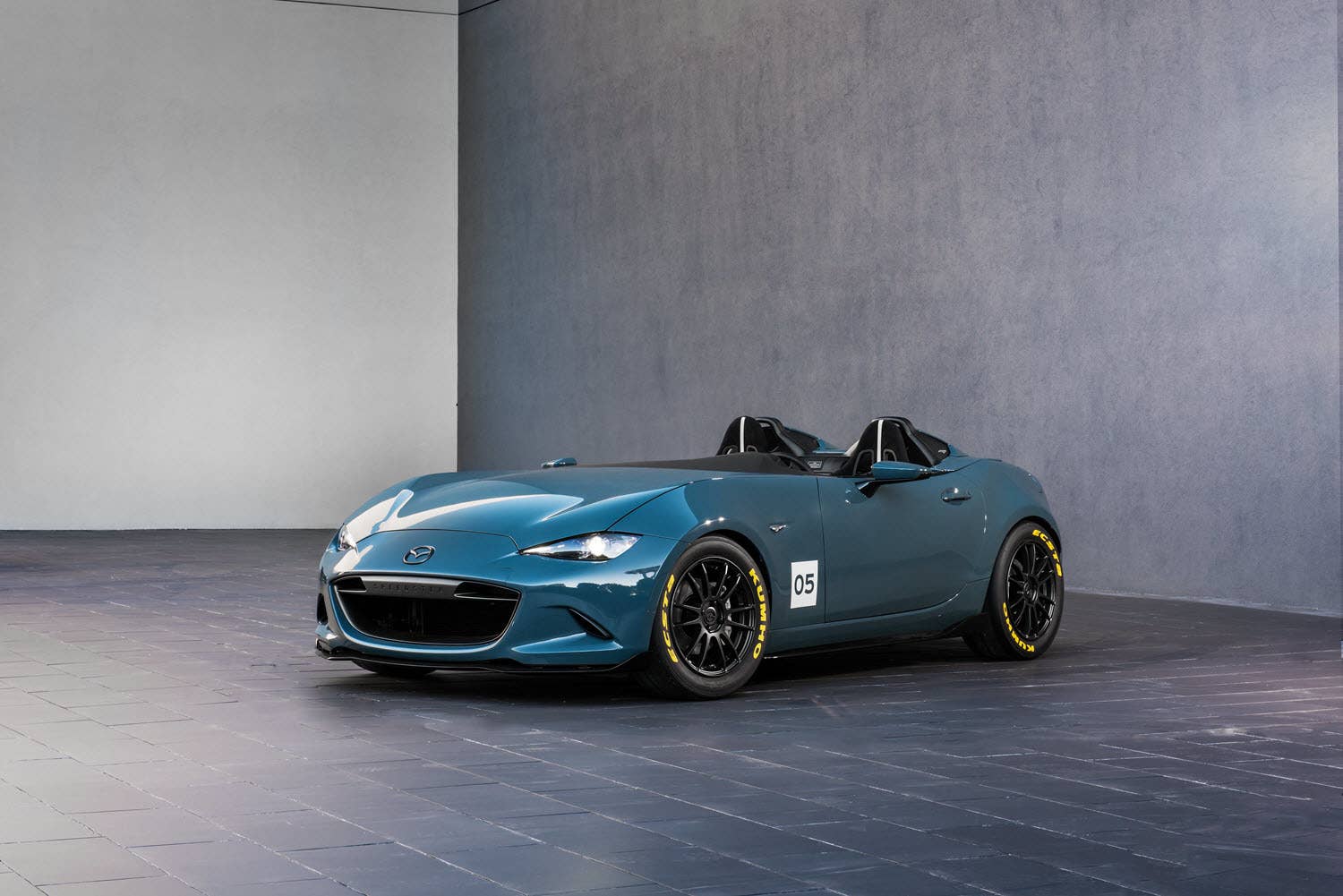 Mazda MX-5 Speedster concept front 3/4