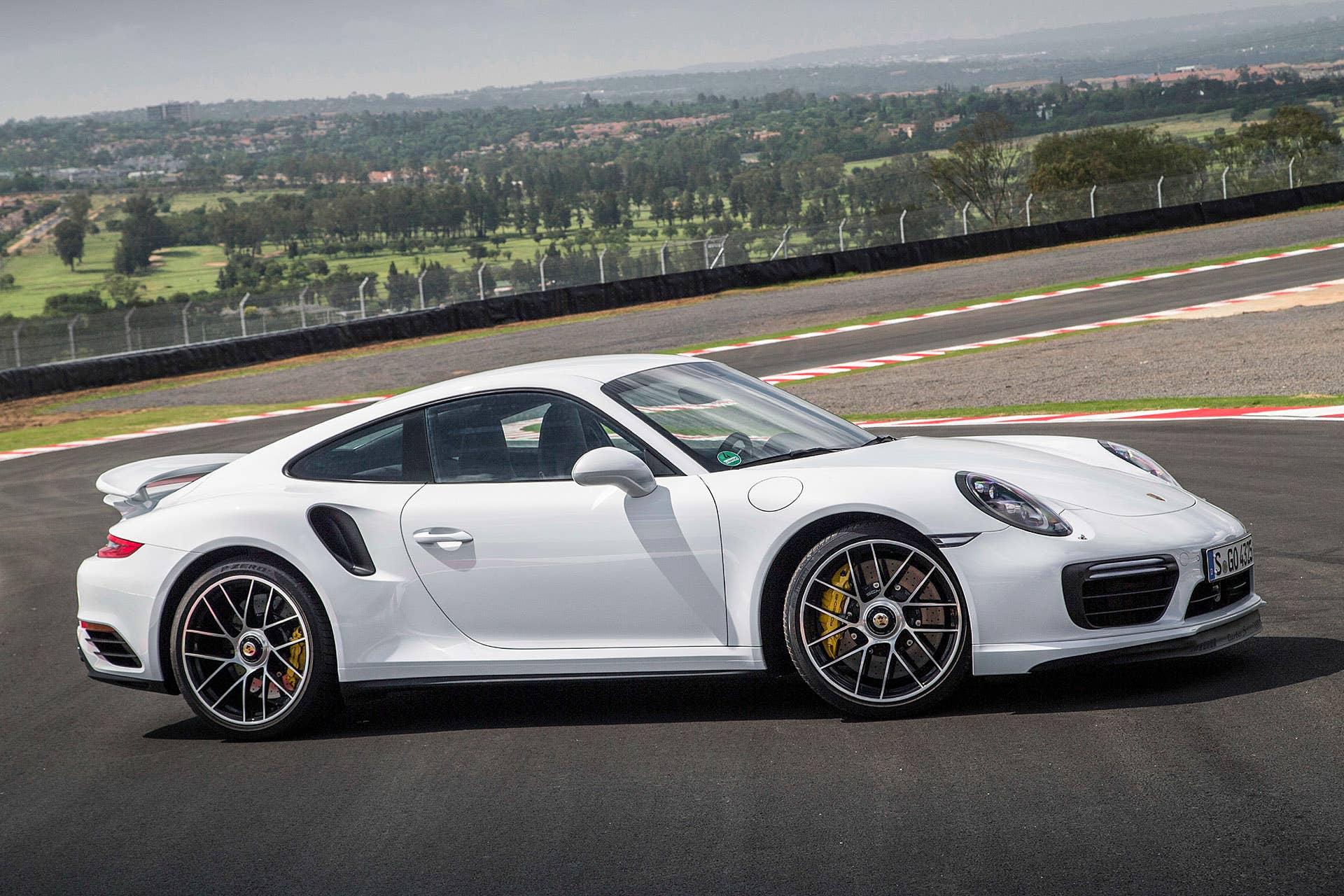 2017 Porsche 911 Turbo S front 3/4 view