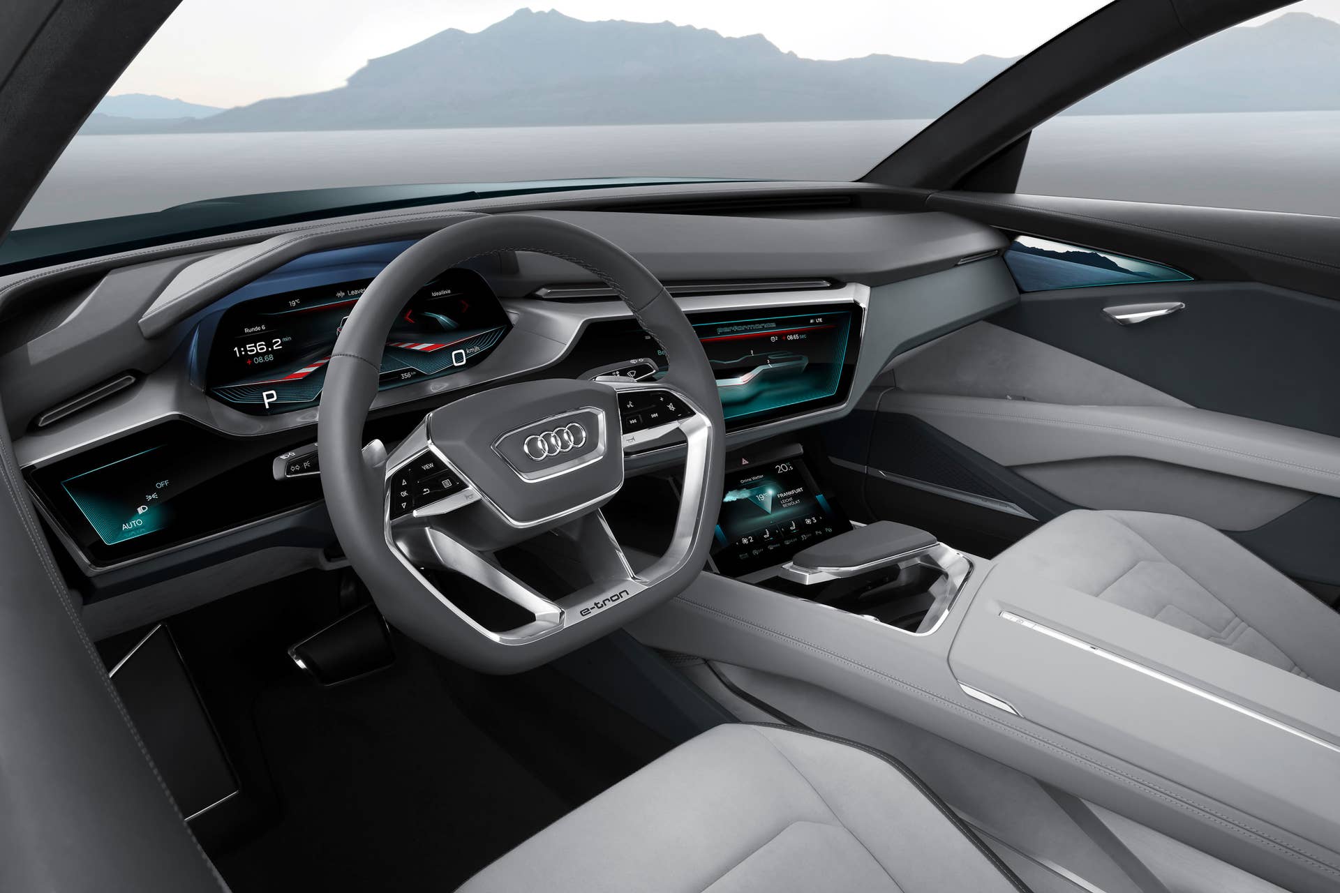 Audi e-tron quattro concept interior