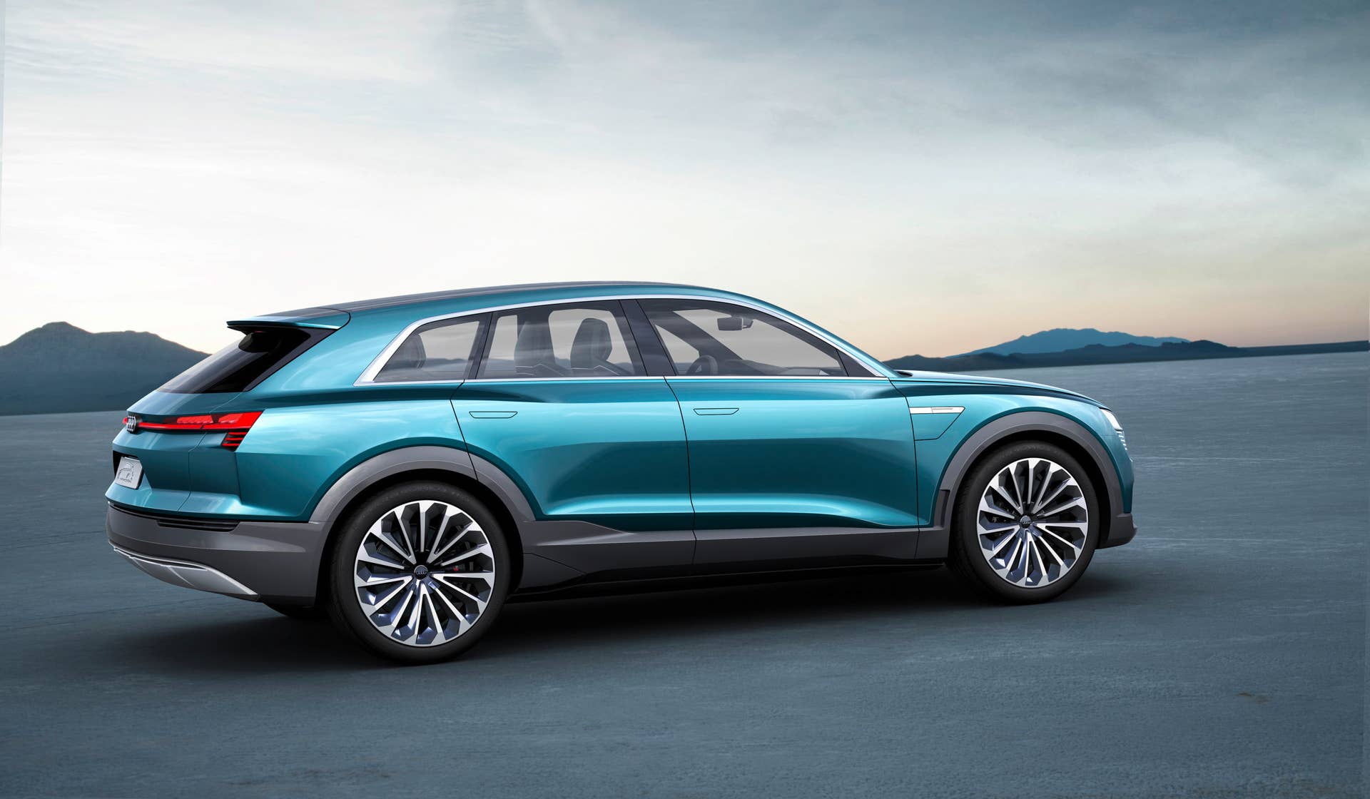Audi e-tron quattro concept side profile