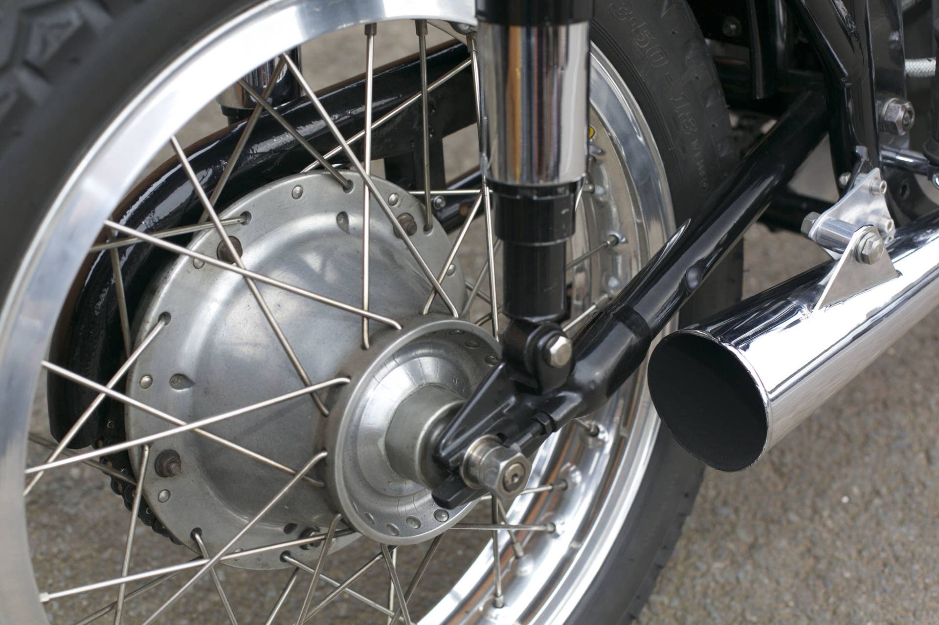 triton cafe racer exhaust