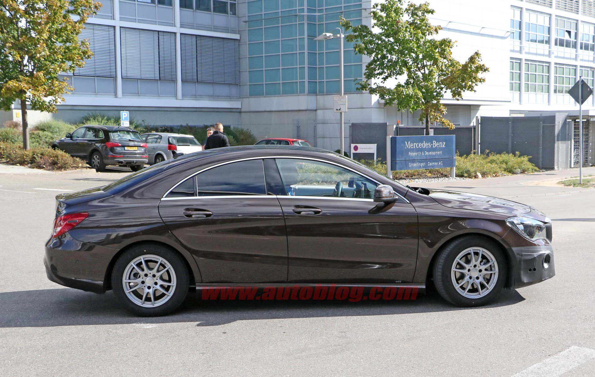 2017 Mercedes-Benz CLA-Class side