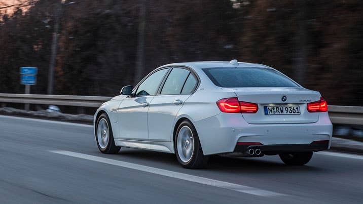BMW 330e