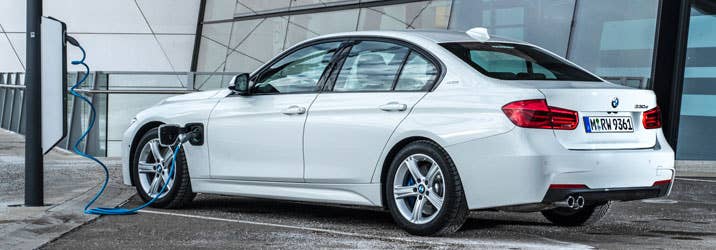 BMW 330e