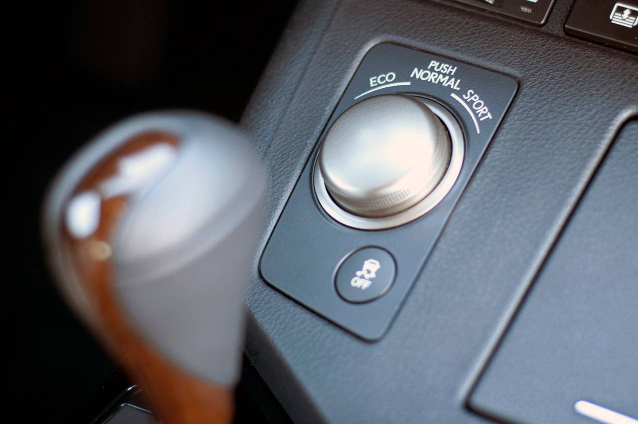 2013 Lexus ES 350 drive mode control knob
