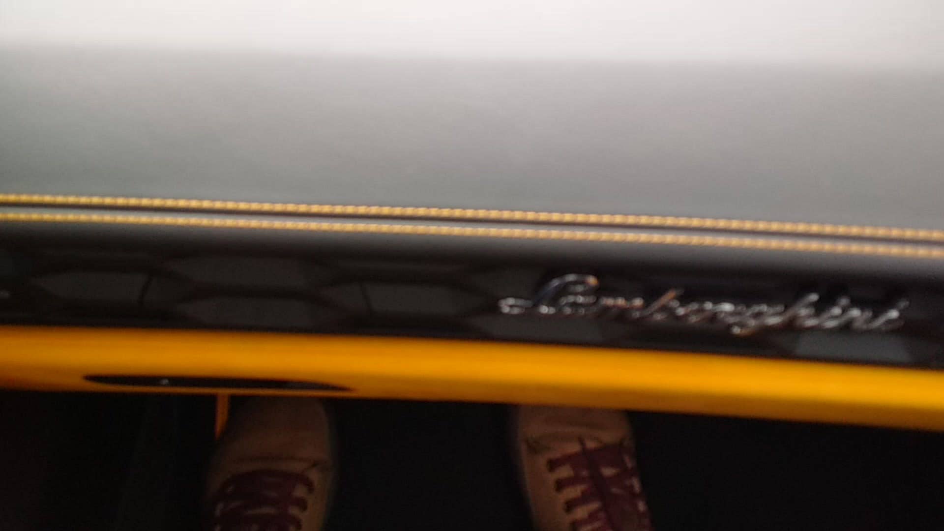 Lamborghini Huracan Hidden Cup Holder