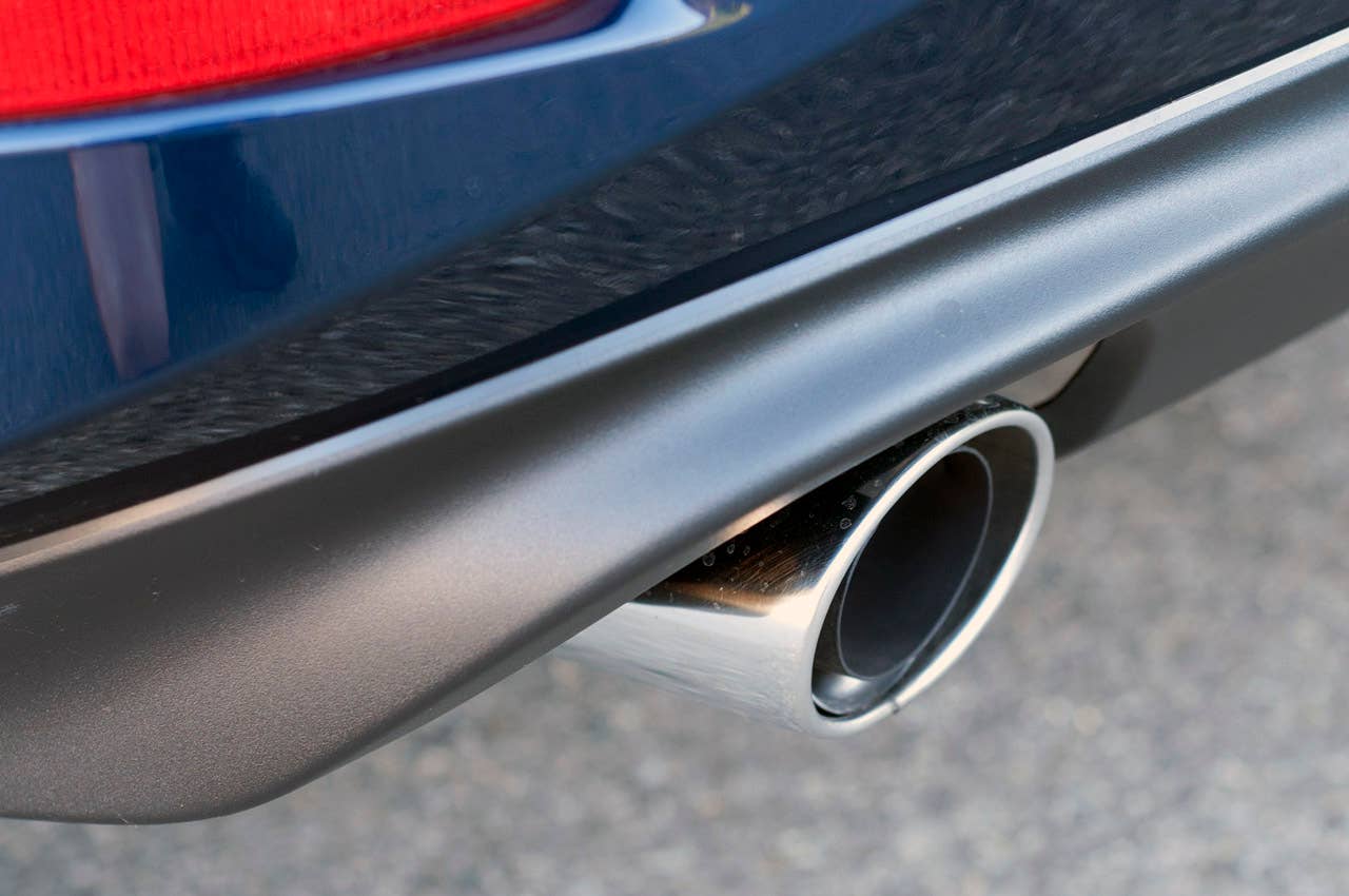 2013 Lexus ES 350 exhaust tip