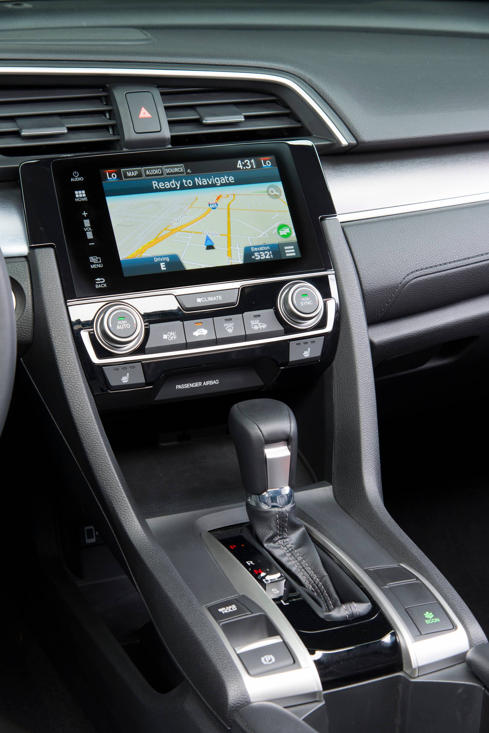 2016 civic console