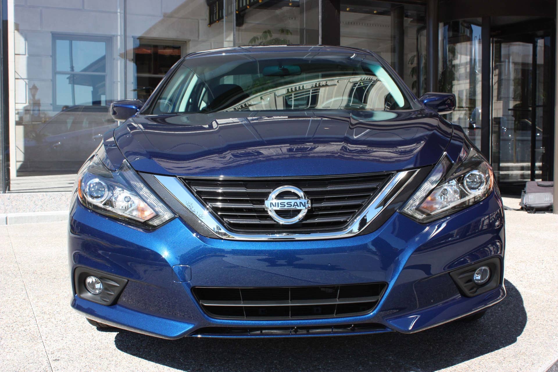 2016 nissan altima front 3