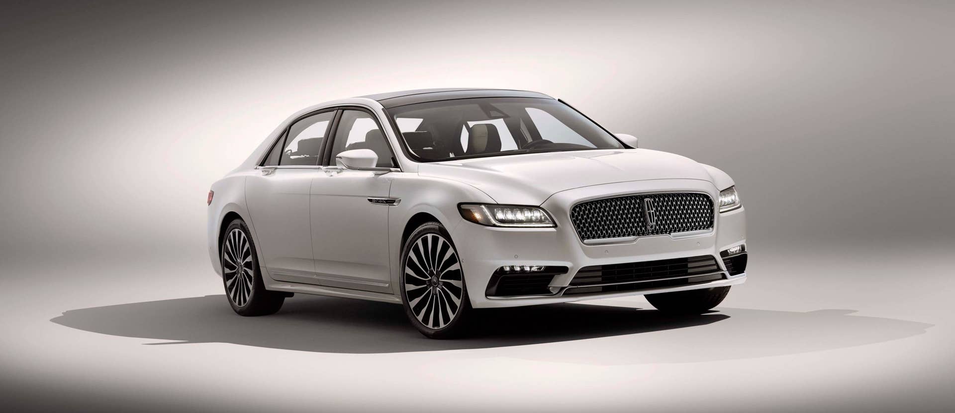 2017 lincoln continental front