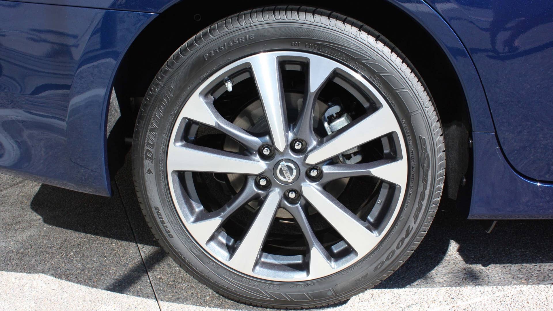 2016 nissan altima wheels