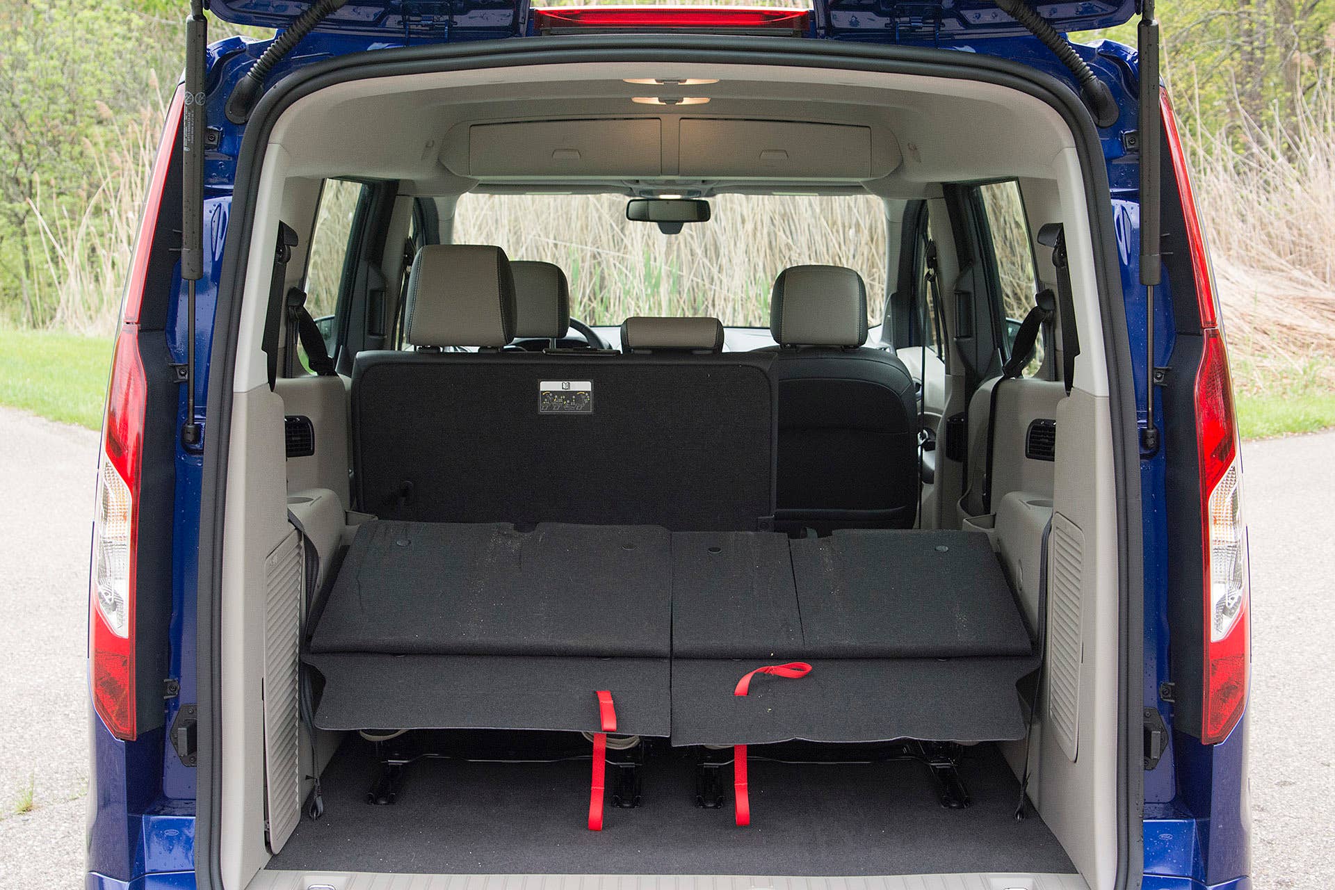 2015 Ford Transit Connect Wagon rear cargo area