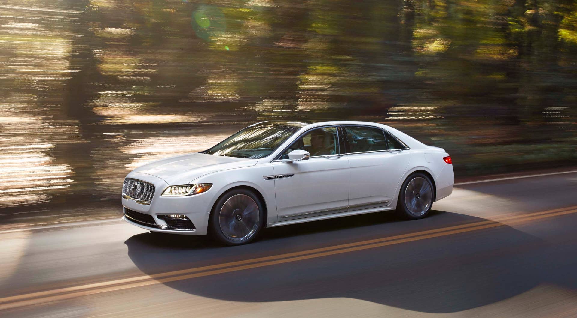 2017 lincoln continental motion