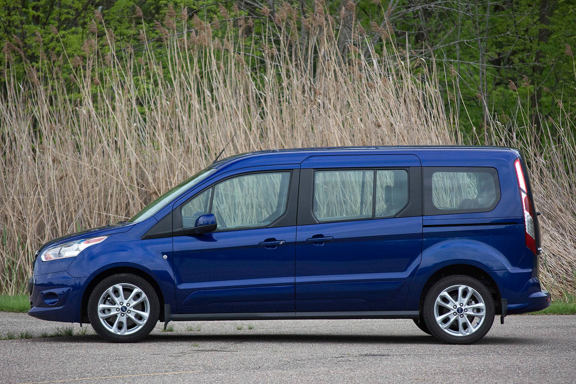2015 Ford Transit Connect Wagon side view