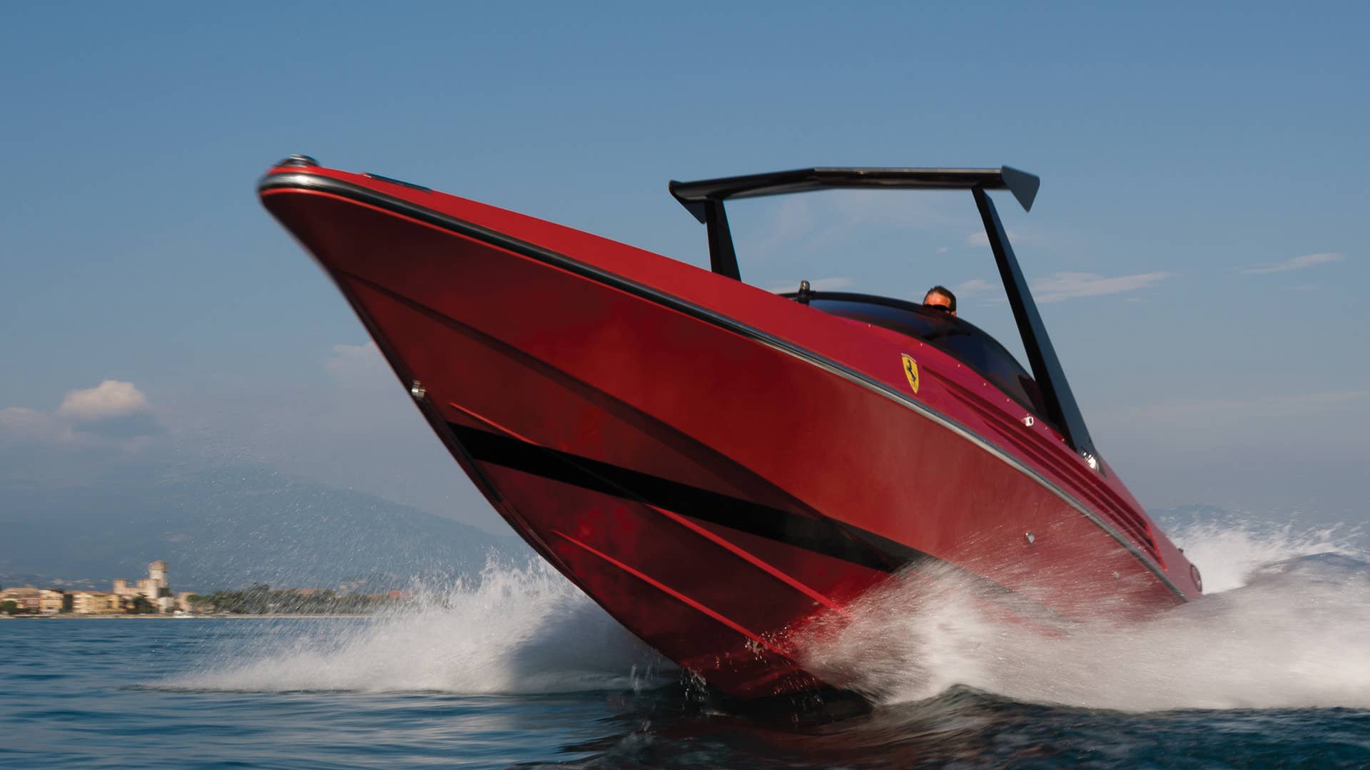 1990 Riva Ferrari 32 front 3/4 water